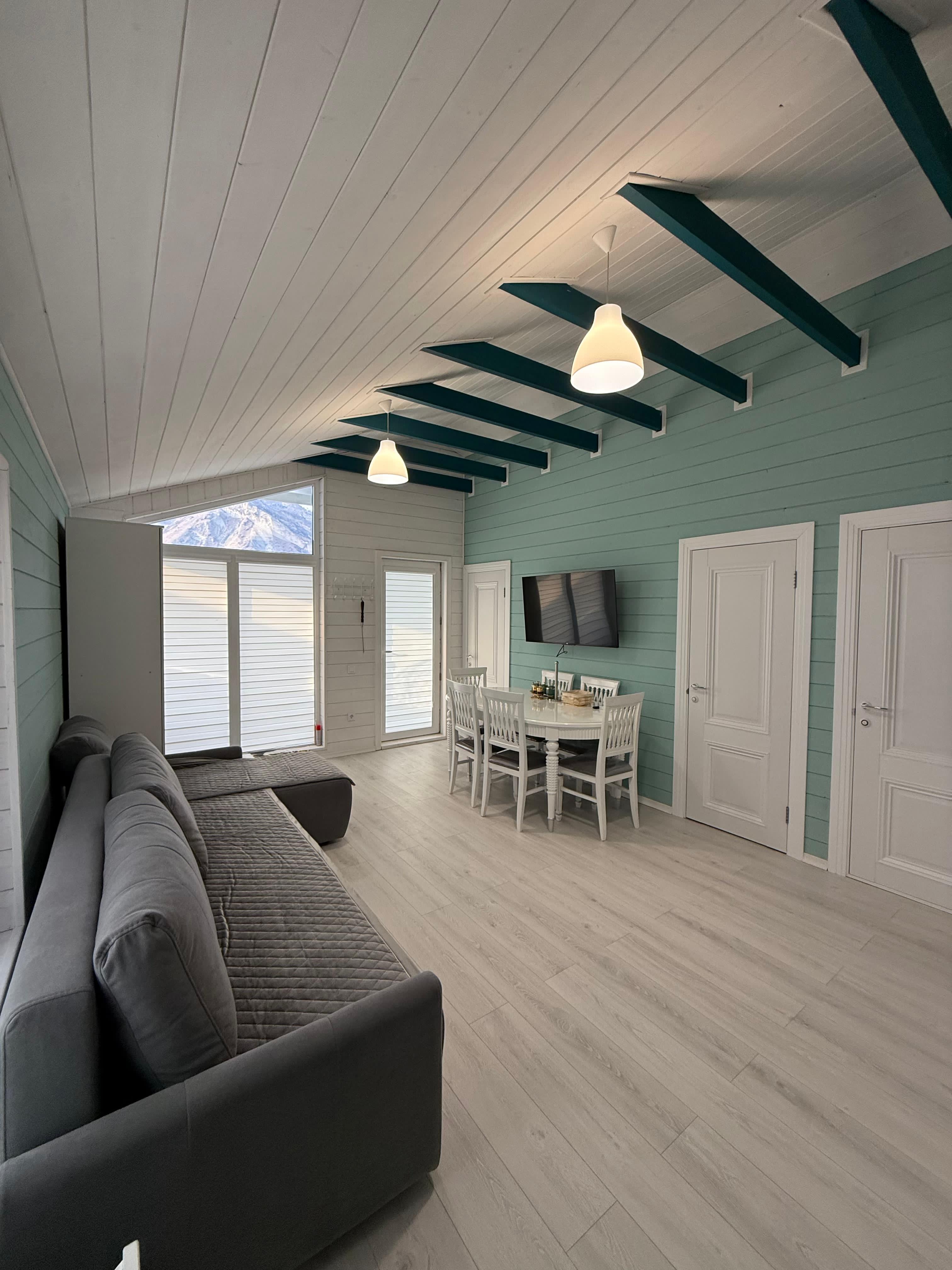 Коттедж с видом на горы