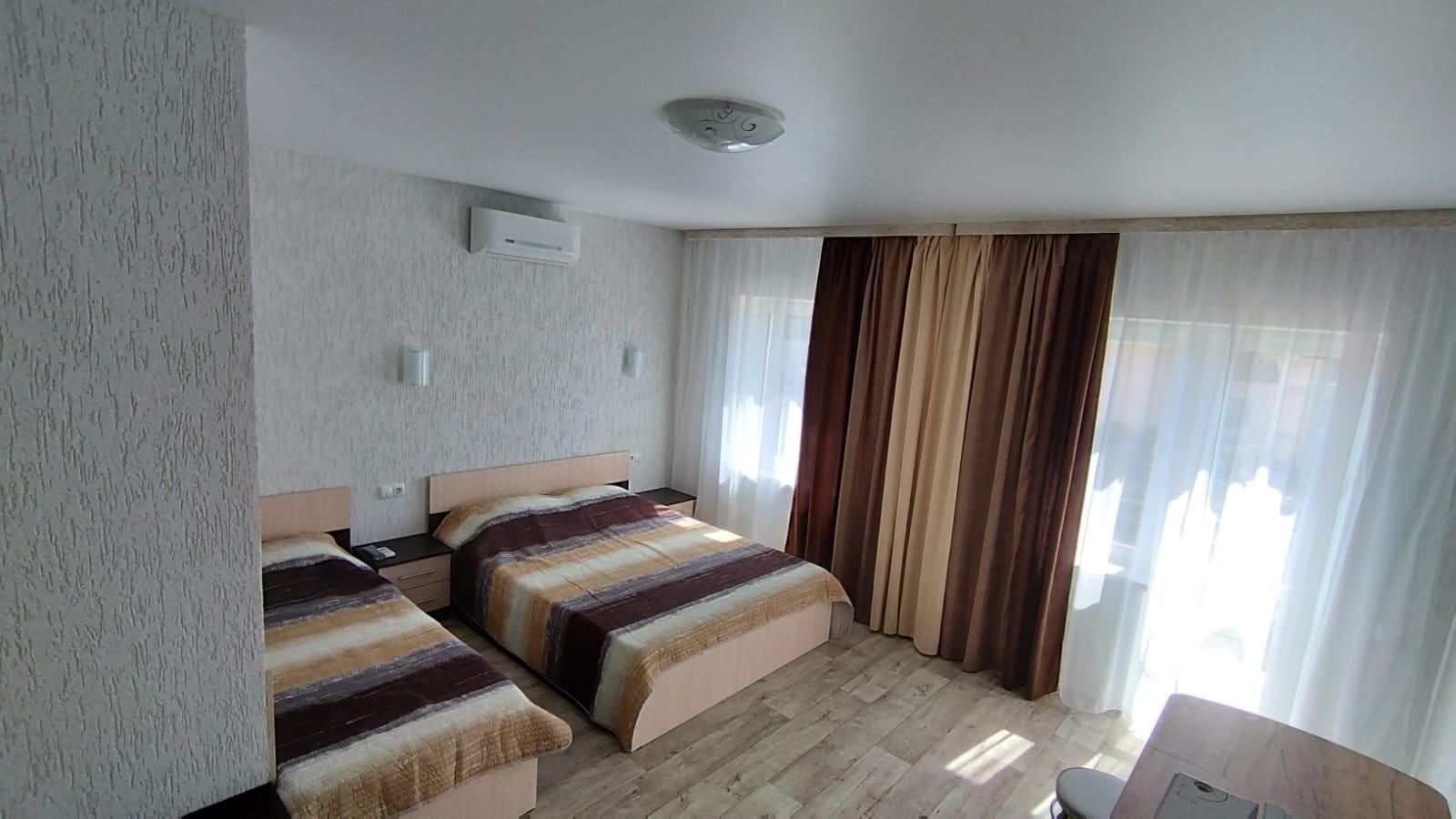 Трехместный номер с видом на море