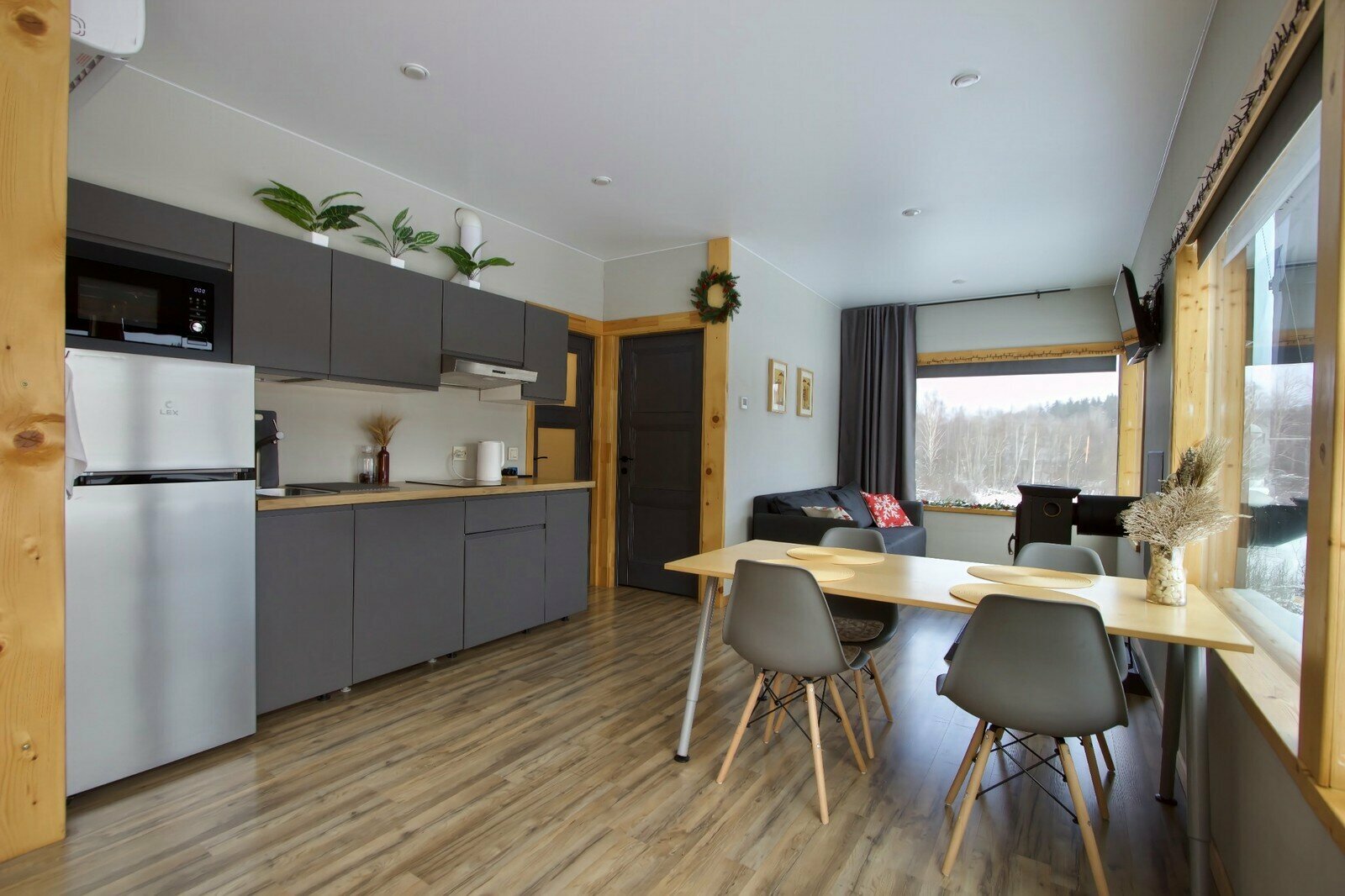 Дом с видом на озеро