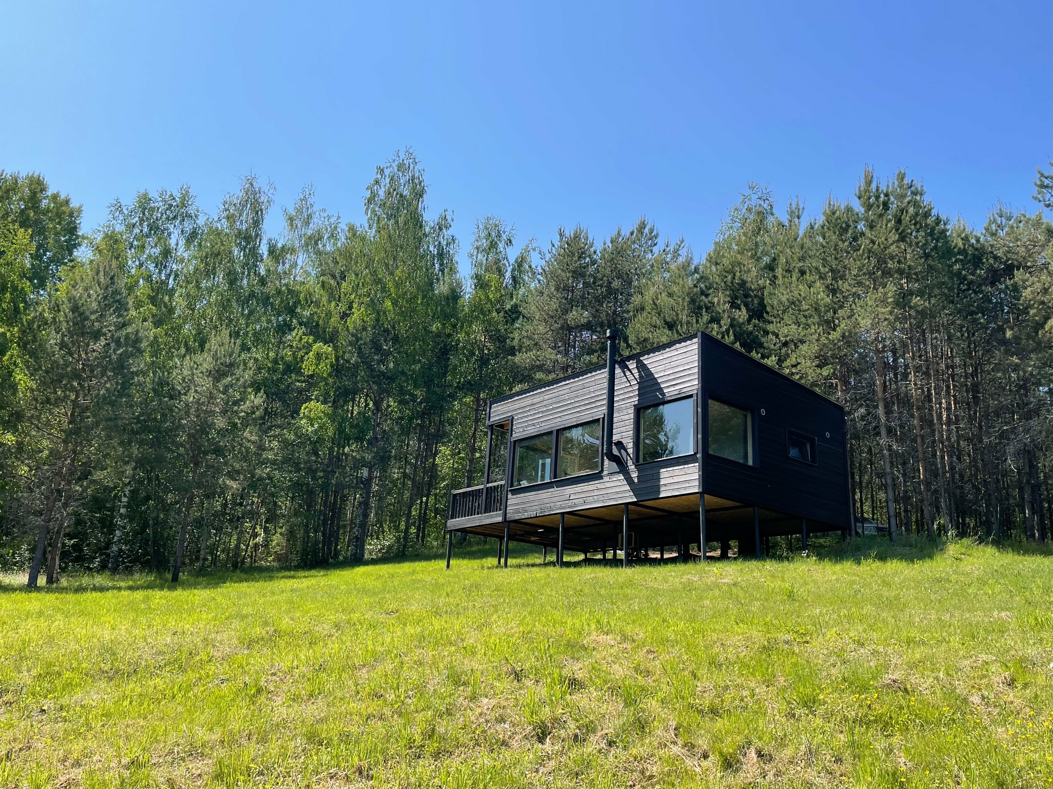 Дом с видом на озеро