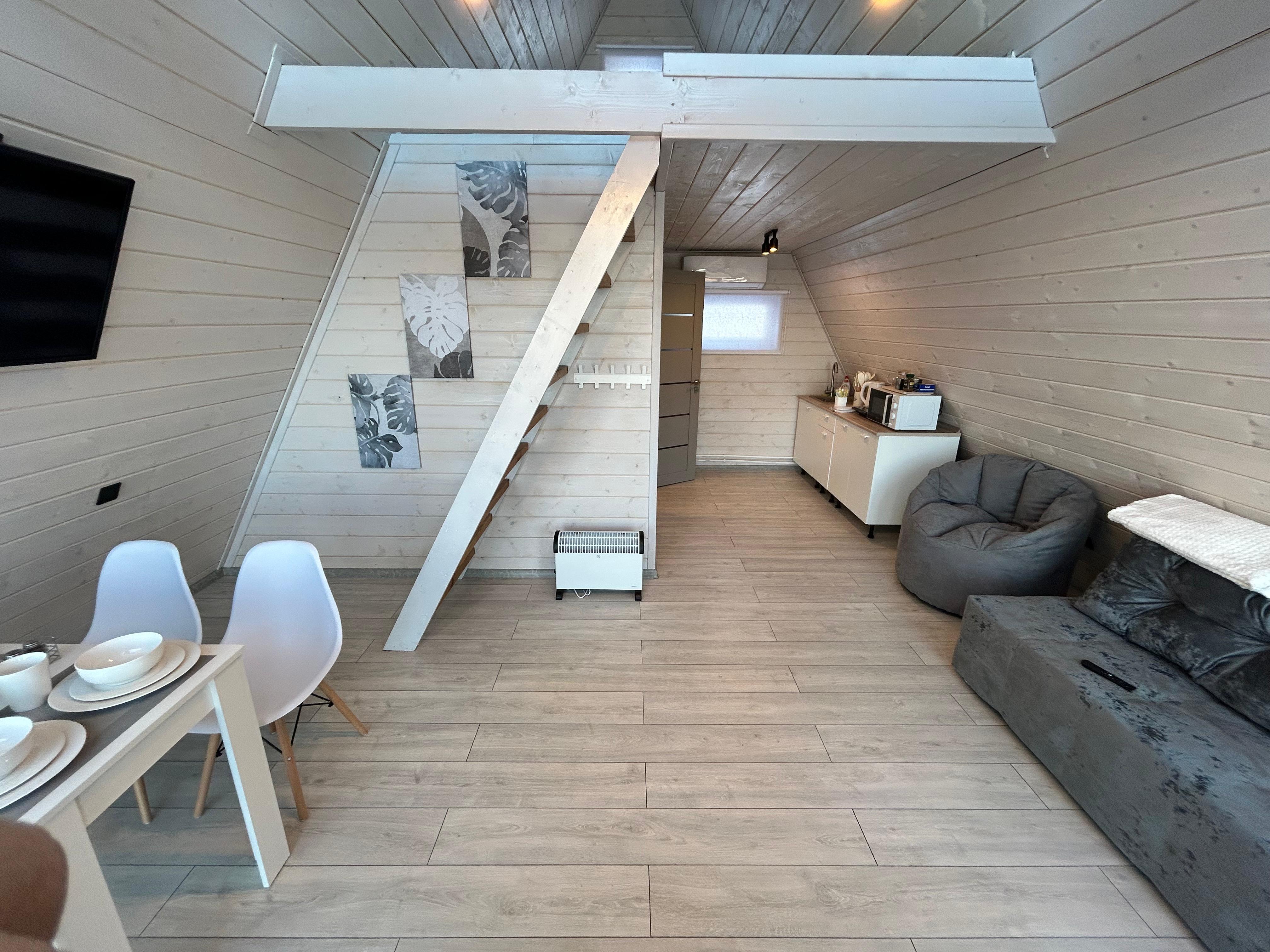 Двухуровневый четырехместный номер