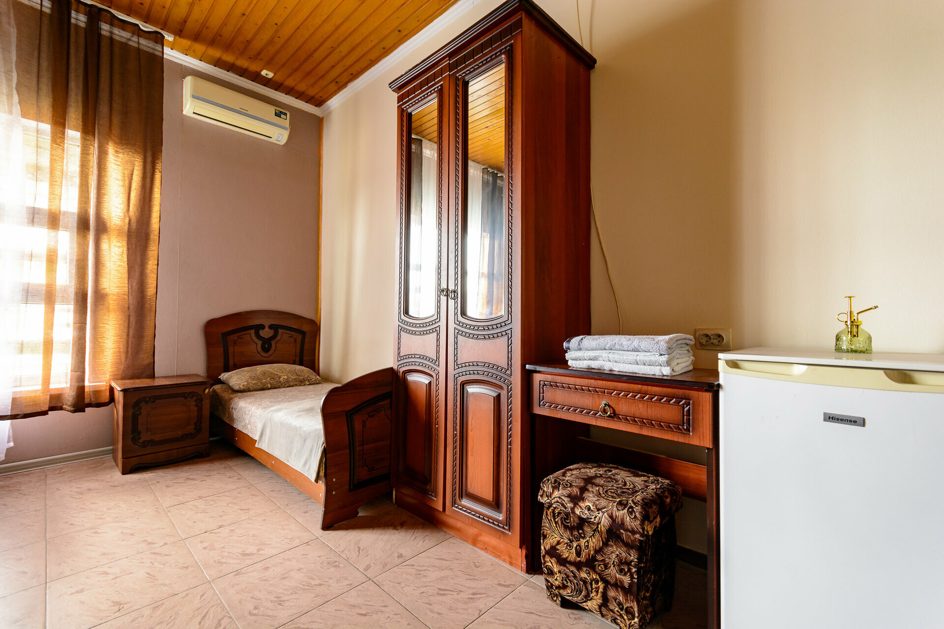 Cемейный номер с собственной ванной комнатой