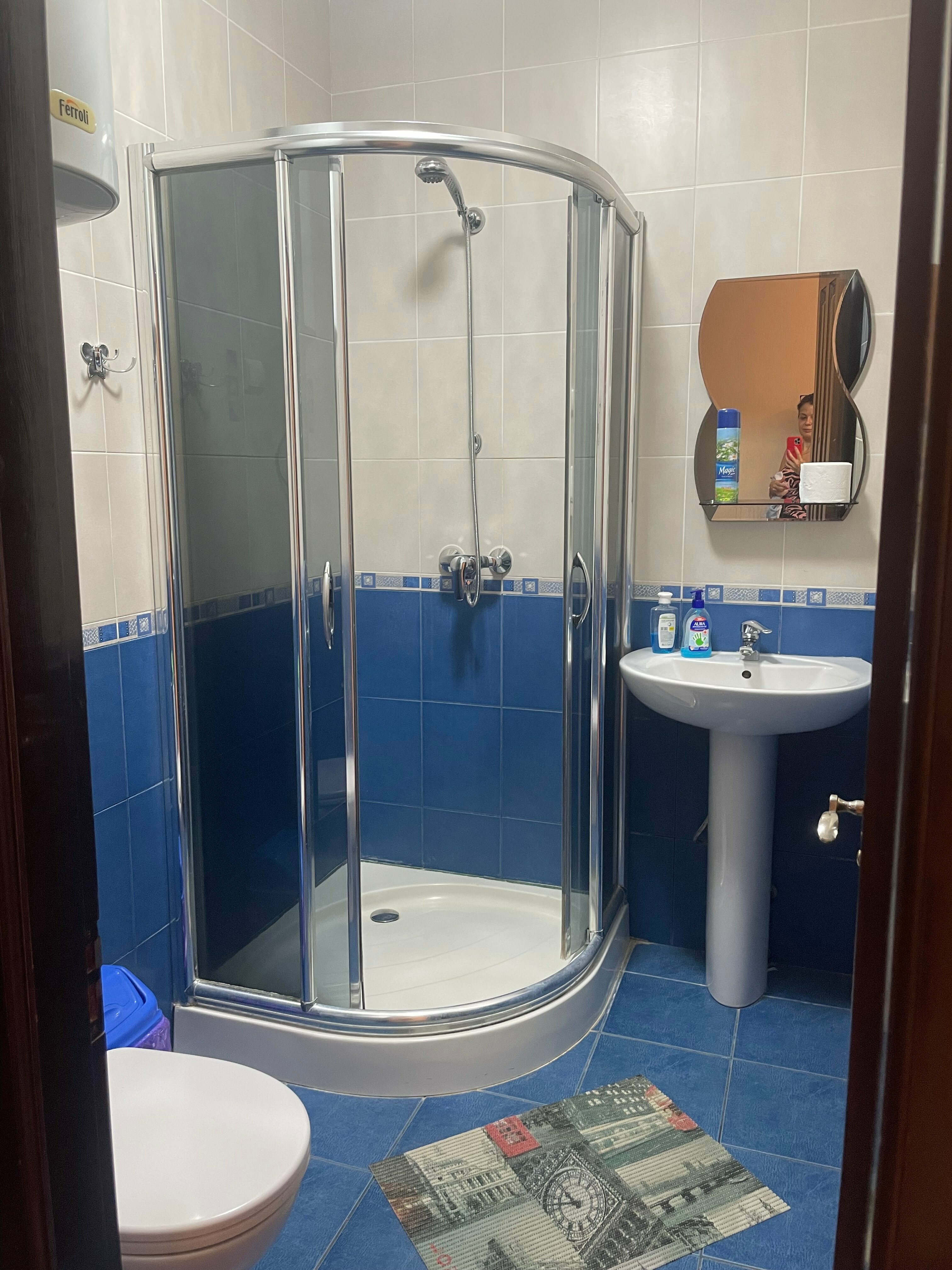 Двухкомнатный номер с балконом и видом на море