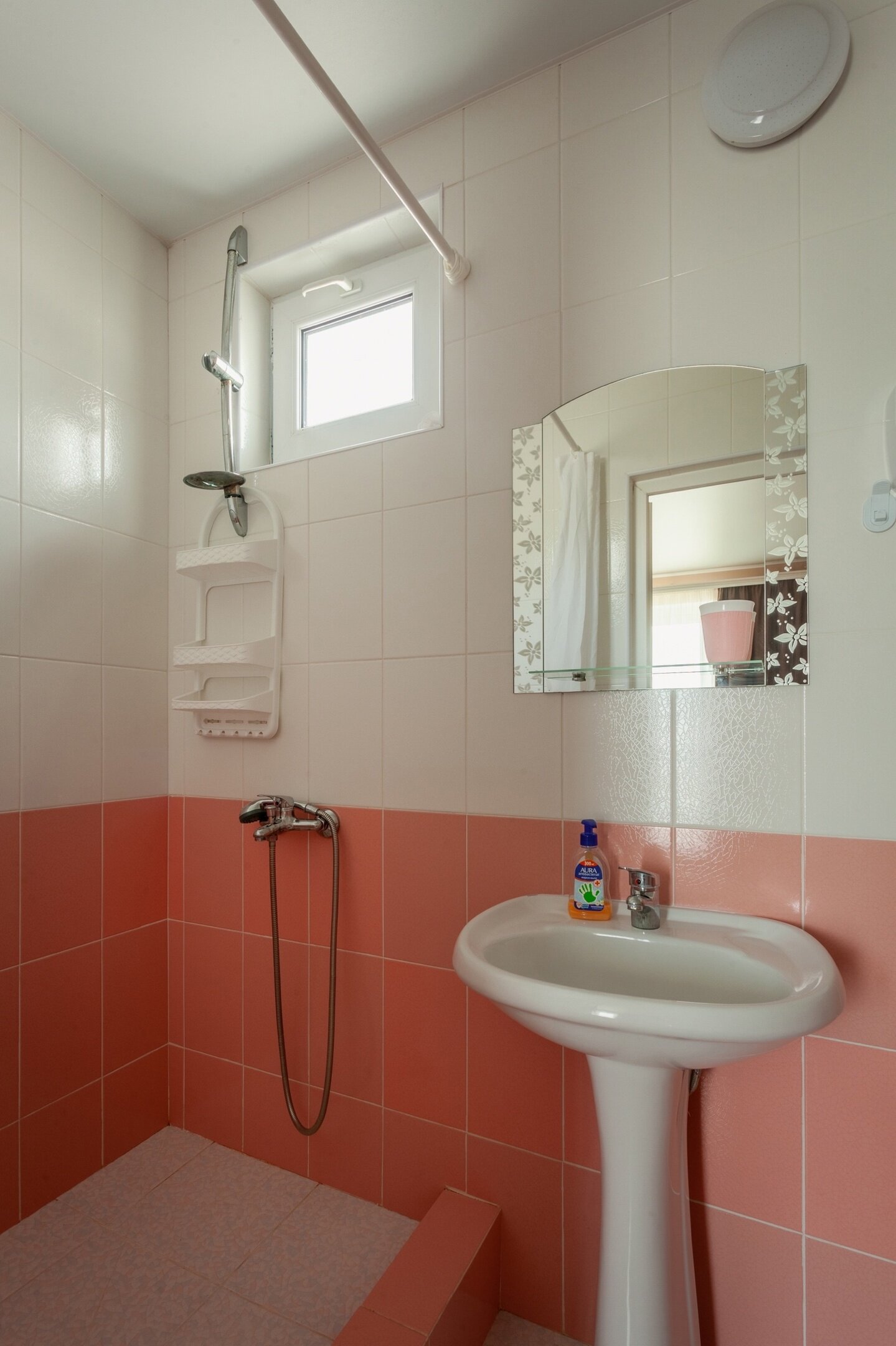 Семейный номер с двухъярусной  кроватью