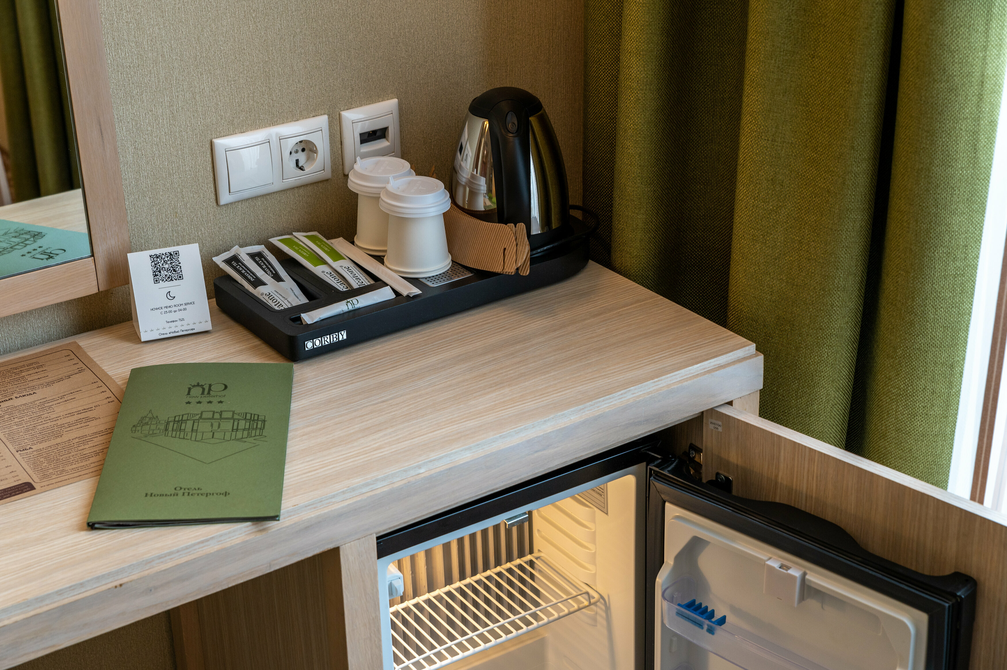 Улучшенный видовой с раздельными кроватями