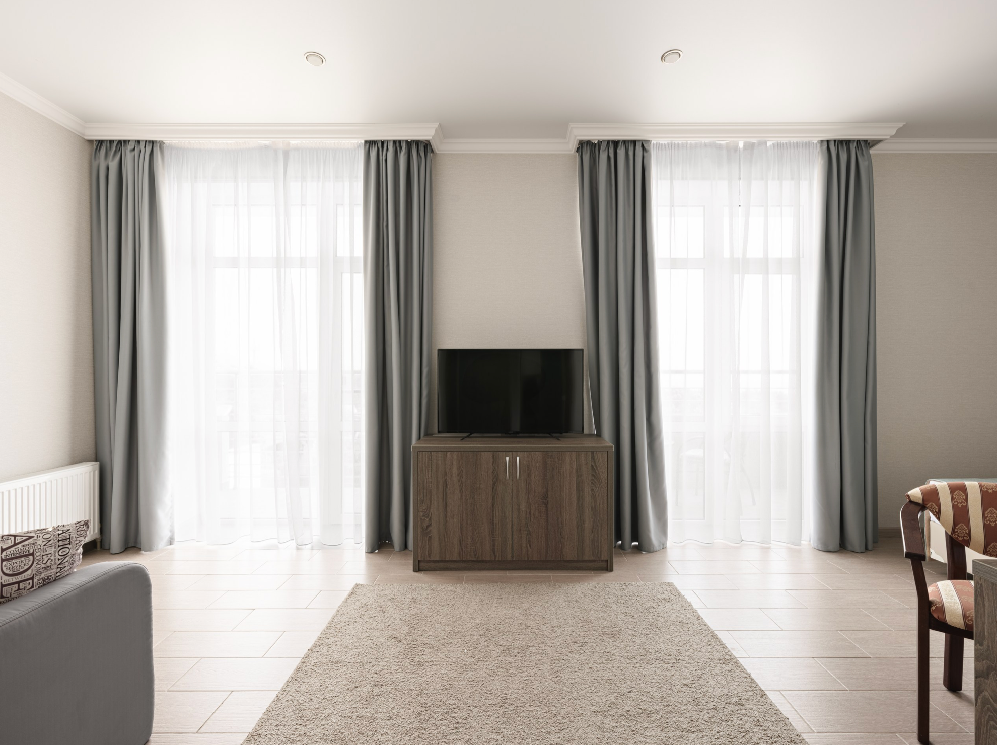 Семейный номер с боковым видом на море