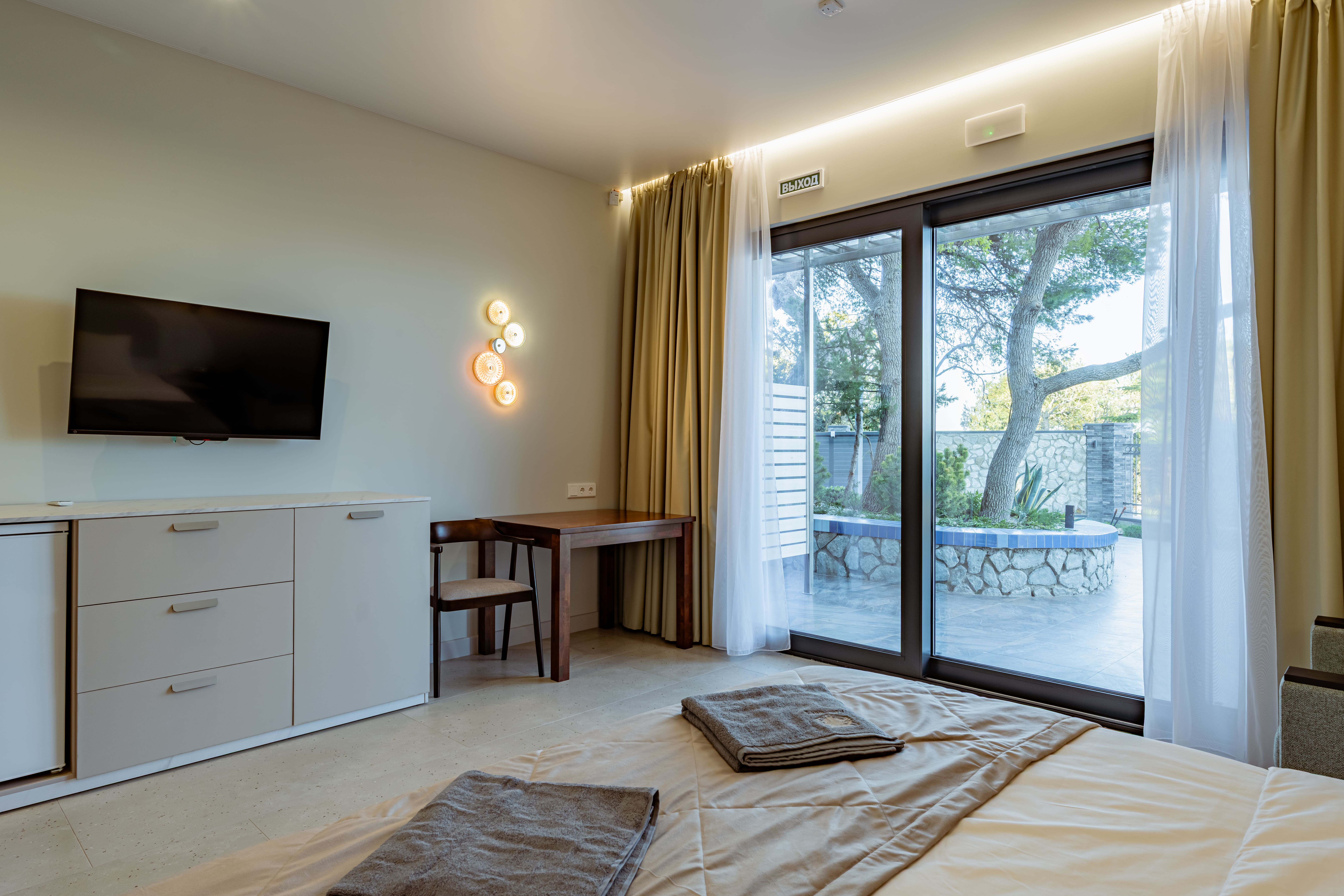 Комфорт «Семейный дворик» с террасой