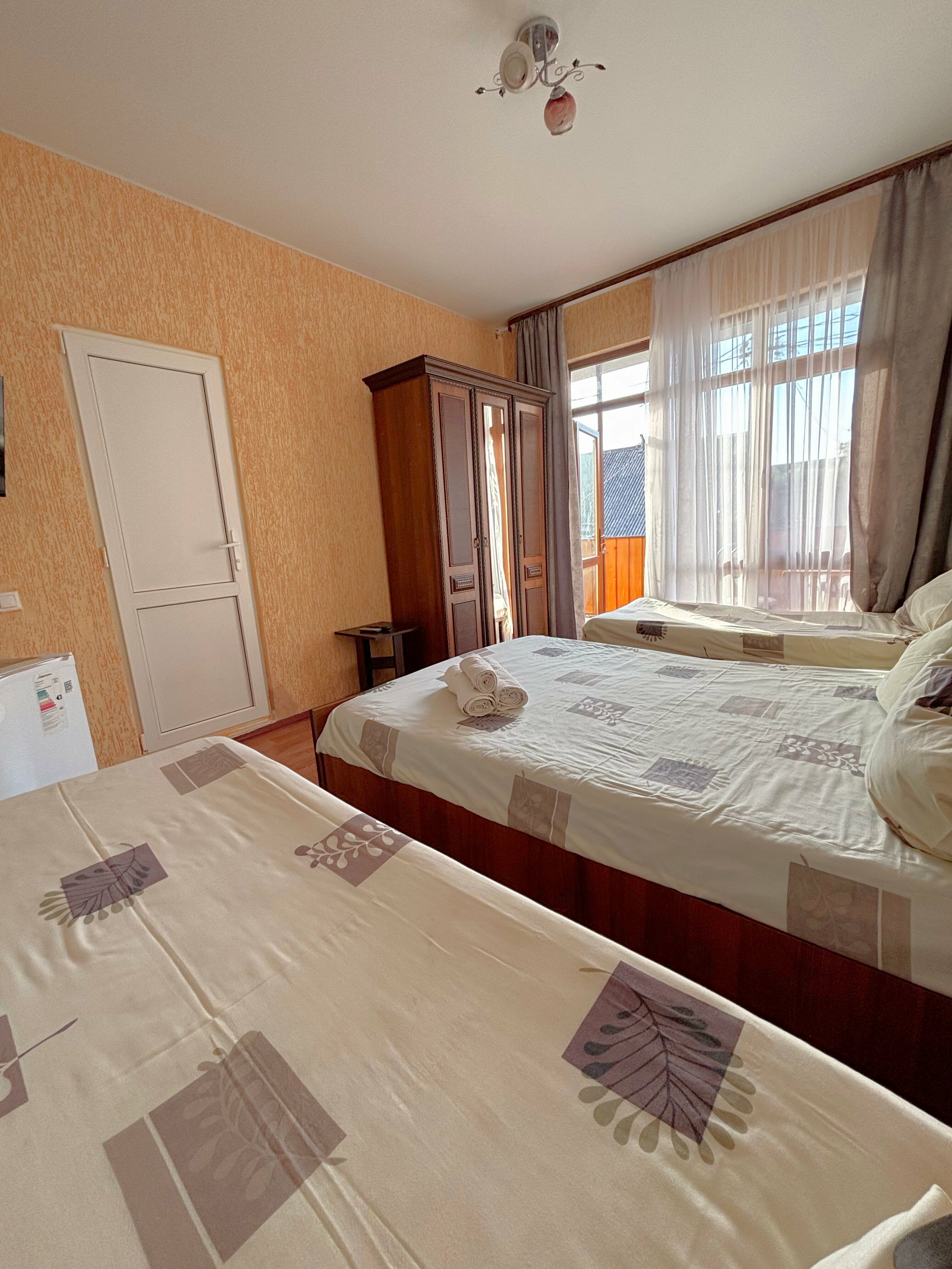 Четырехместный номер с балконом