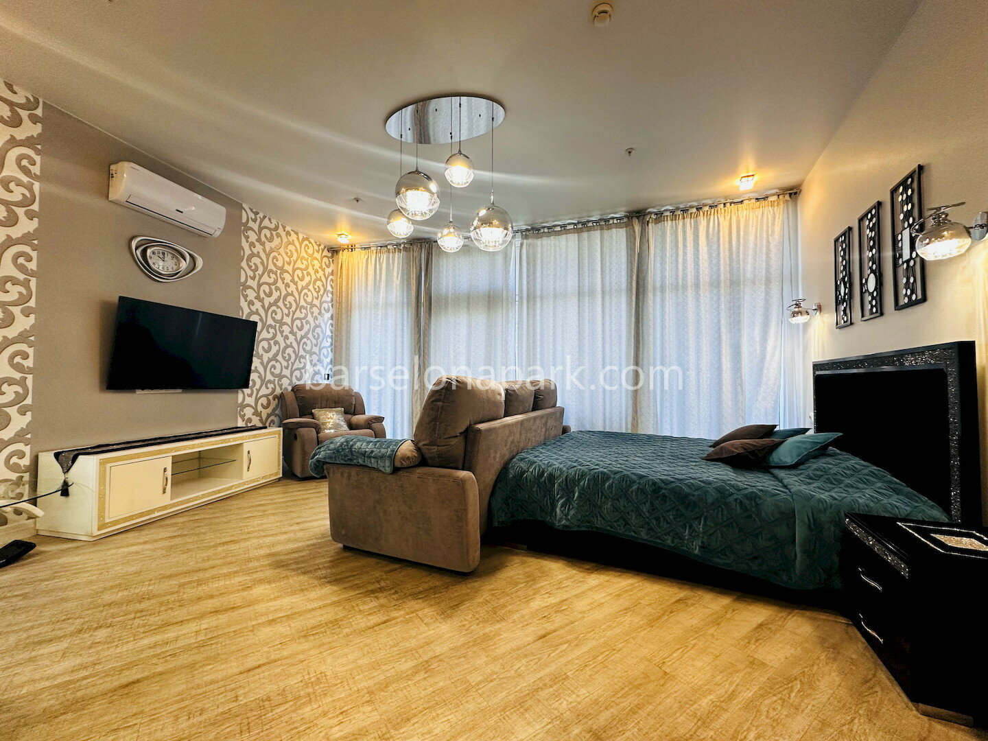 Обворожительный апартамент-студия площадью 54 м² расположен на 7 этаже