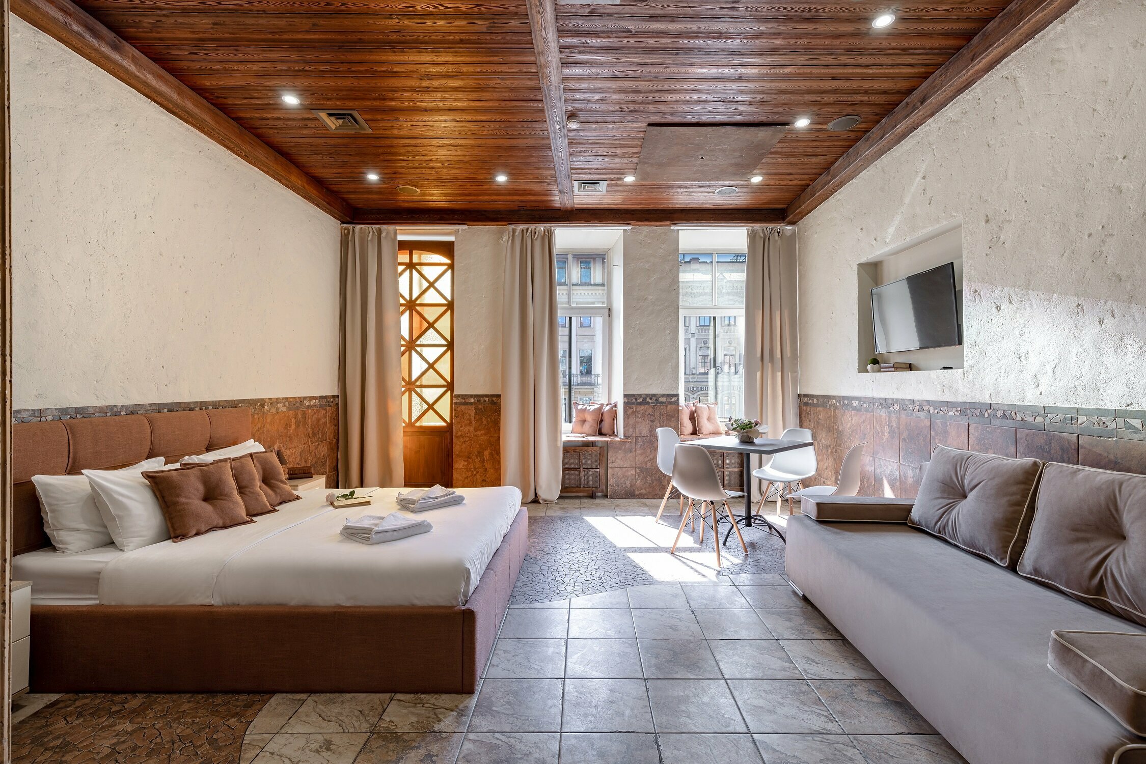 Делюкс с видом на Невский проспект №2