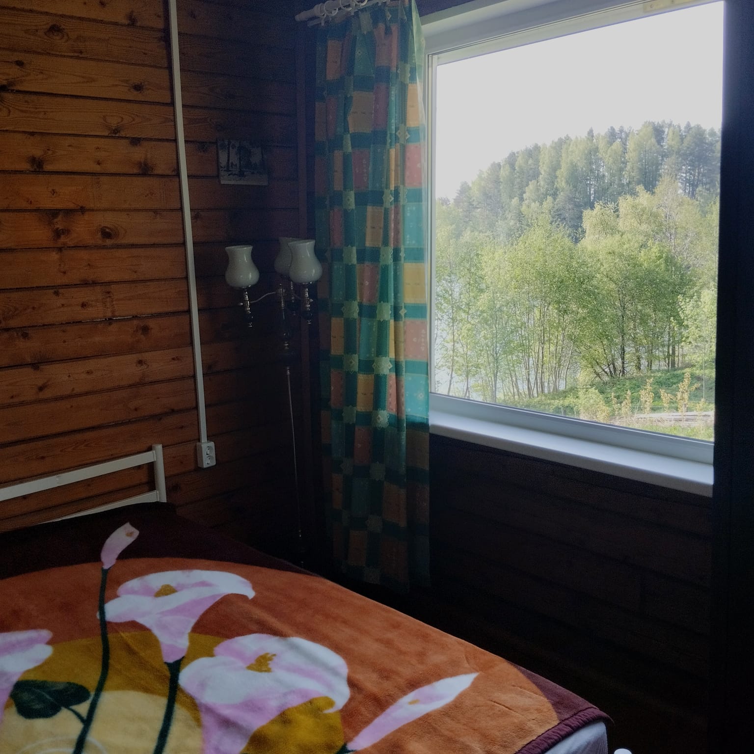 Дом с видом на озеро