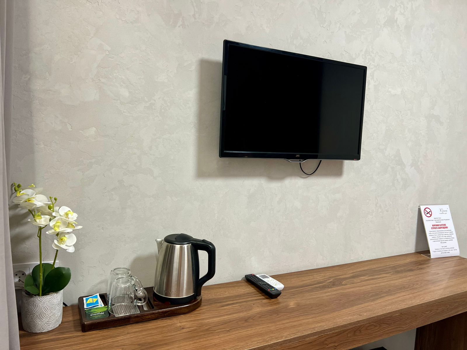 (№ 8 ) 2-х местный комфорт без балкона двуспальная кровать первый этаж