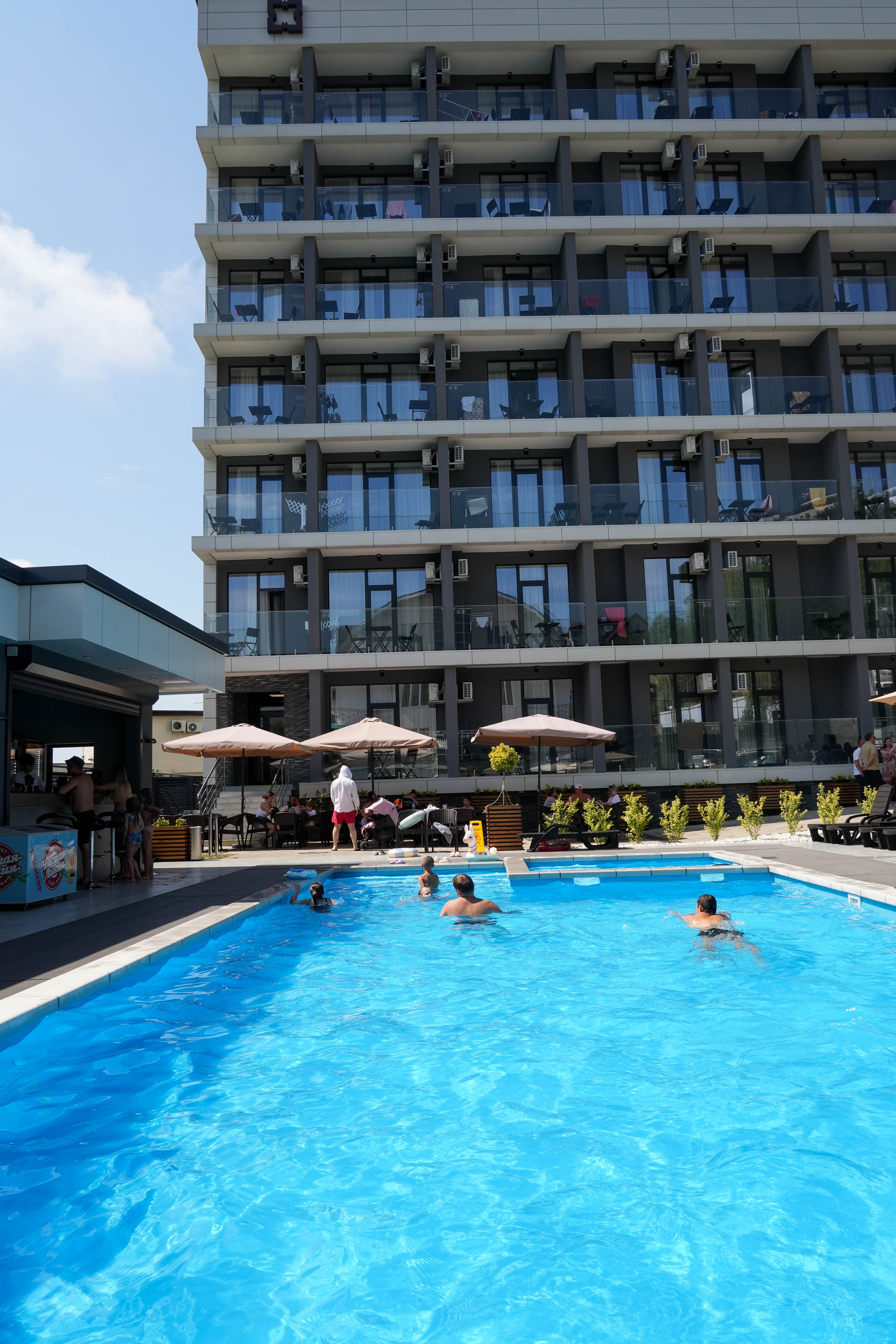 Студия вид на бассейн / Studio Pool View