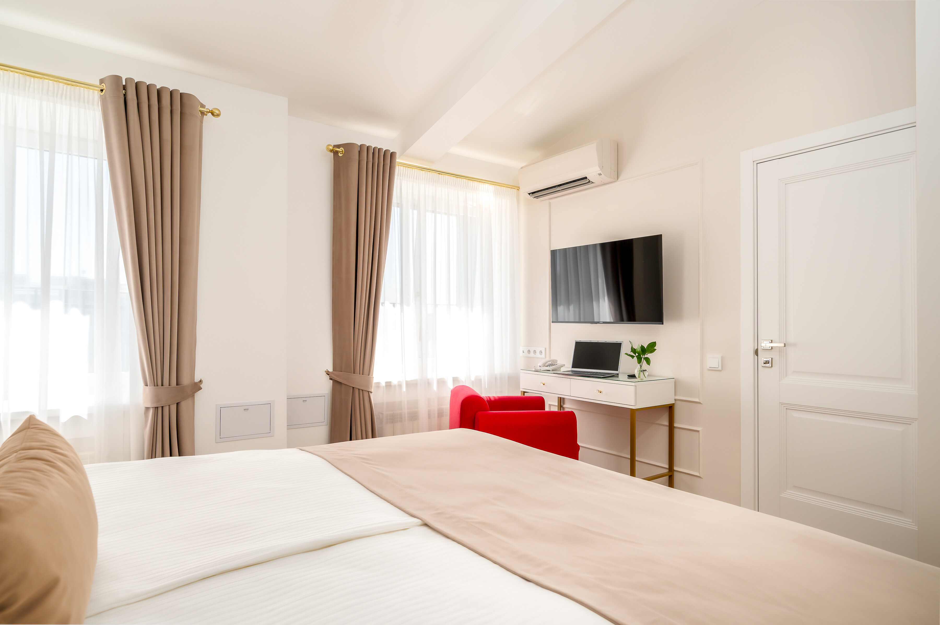 Двухкомнатый Люкс на верхнем этаже отеля