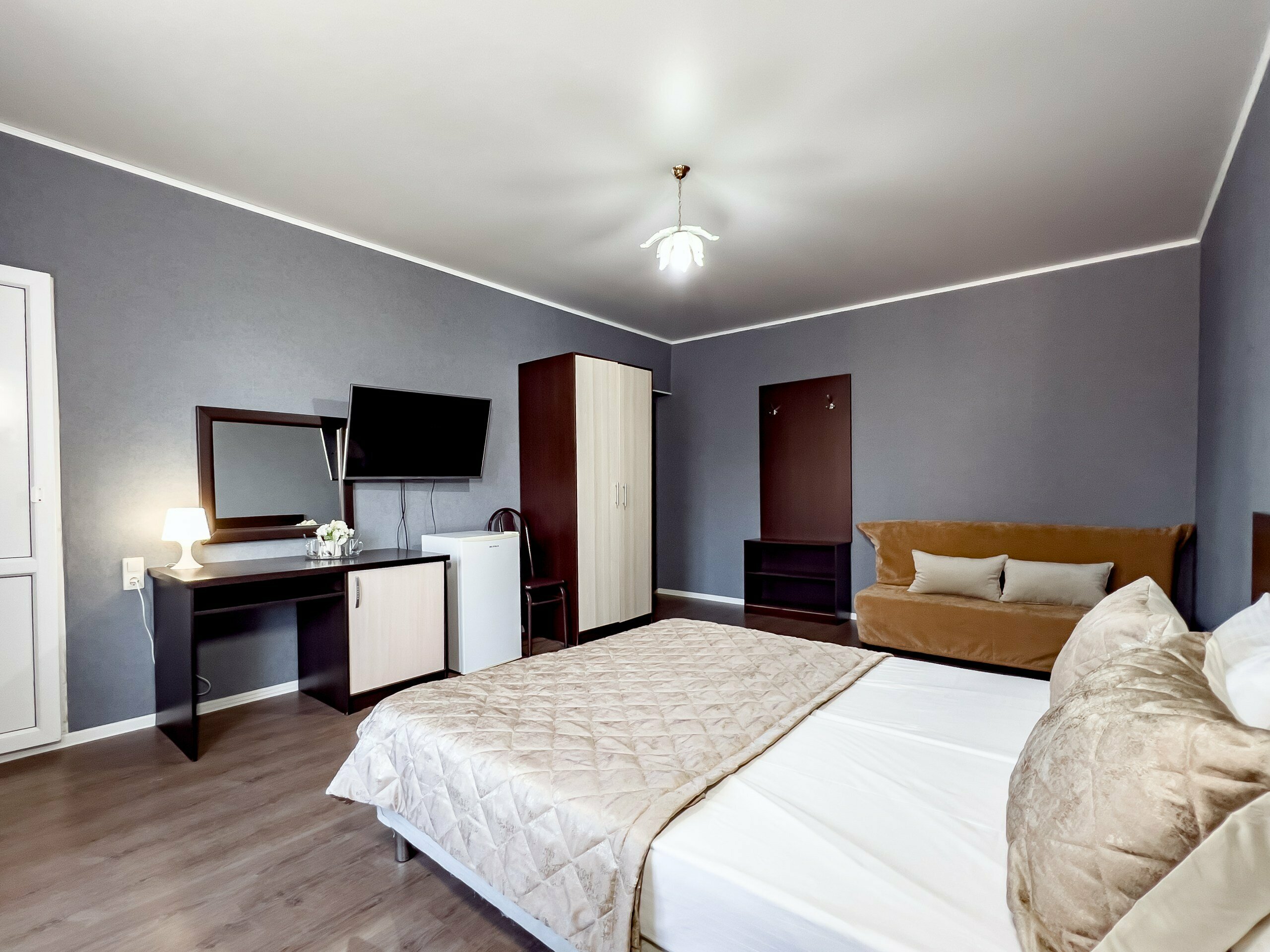 Семейный с балконом