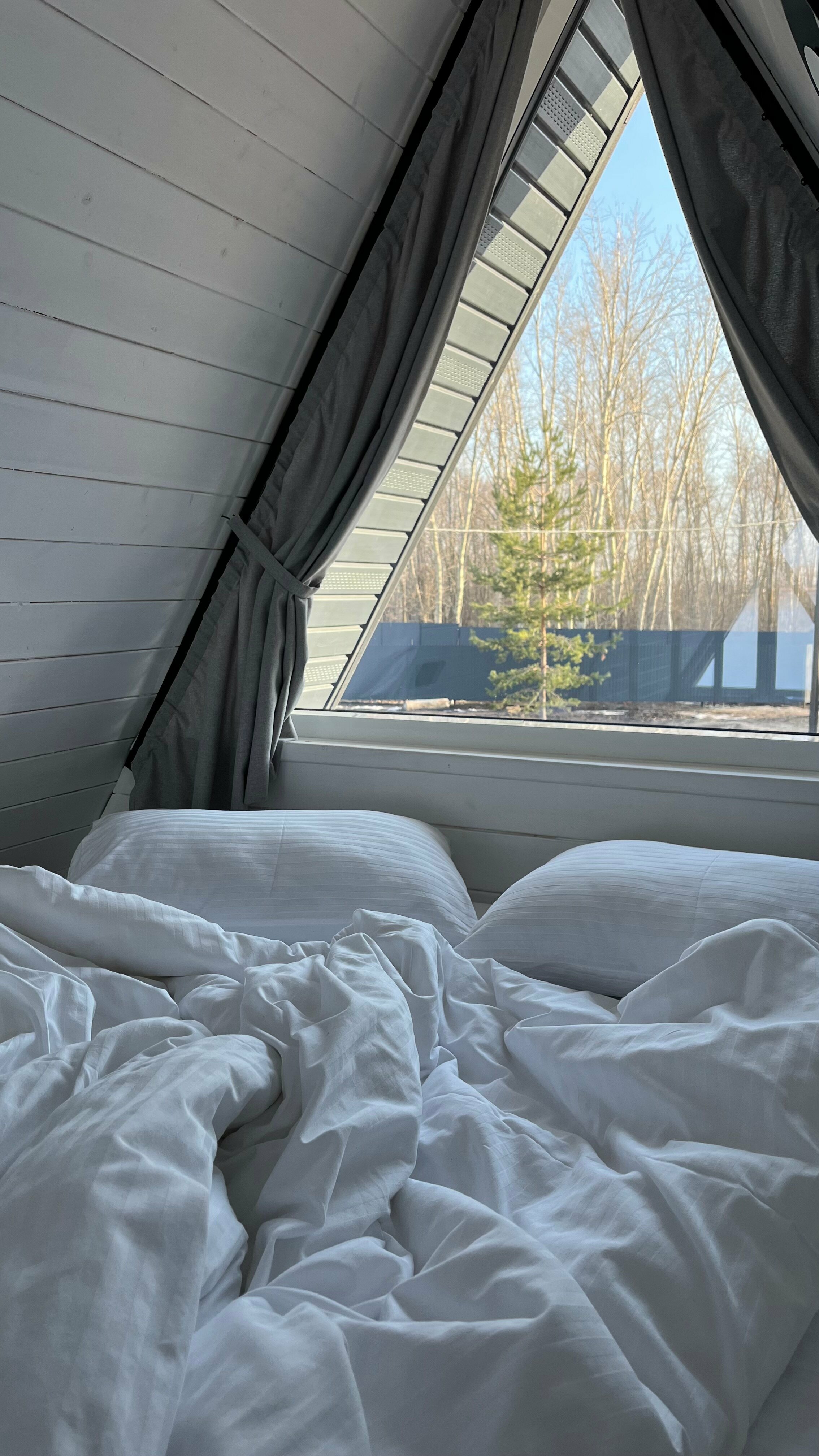 Двухуровневый четырехместный номер