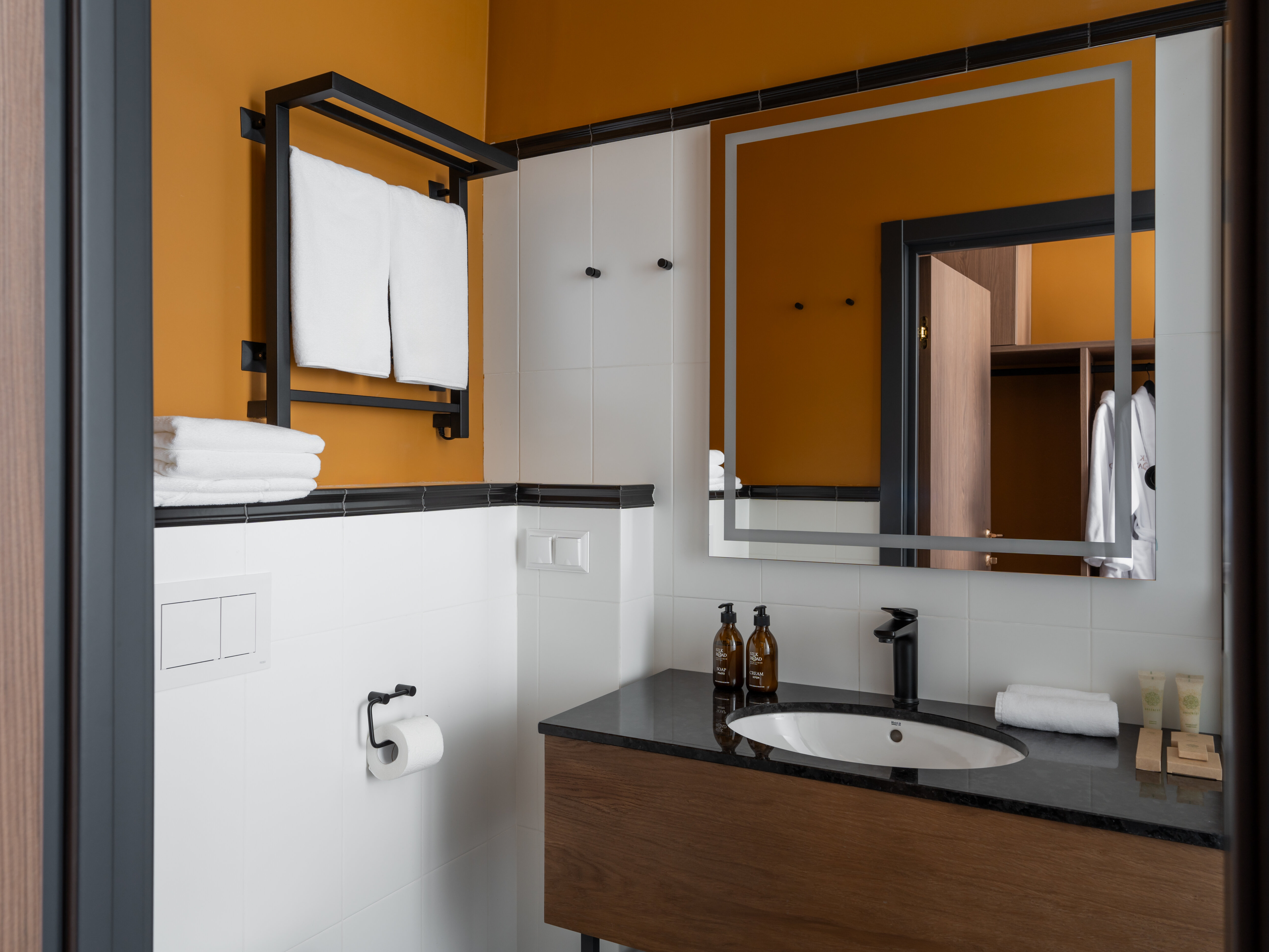 Джуниор Сьюит