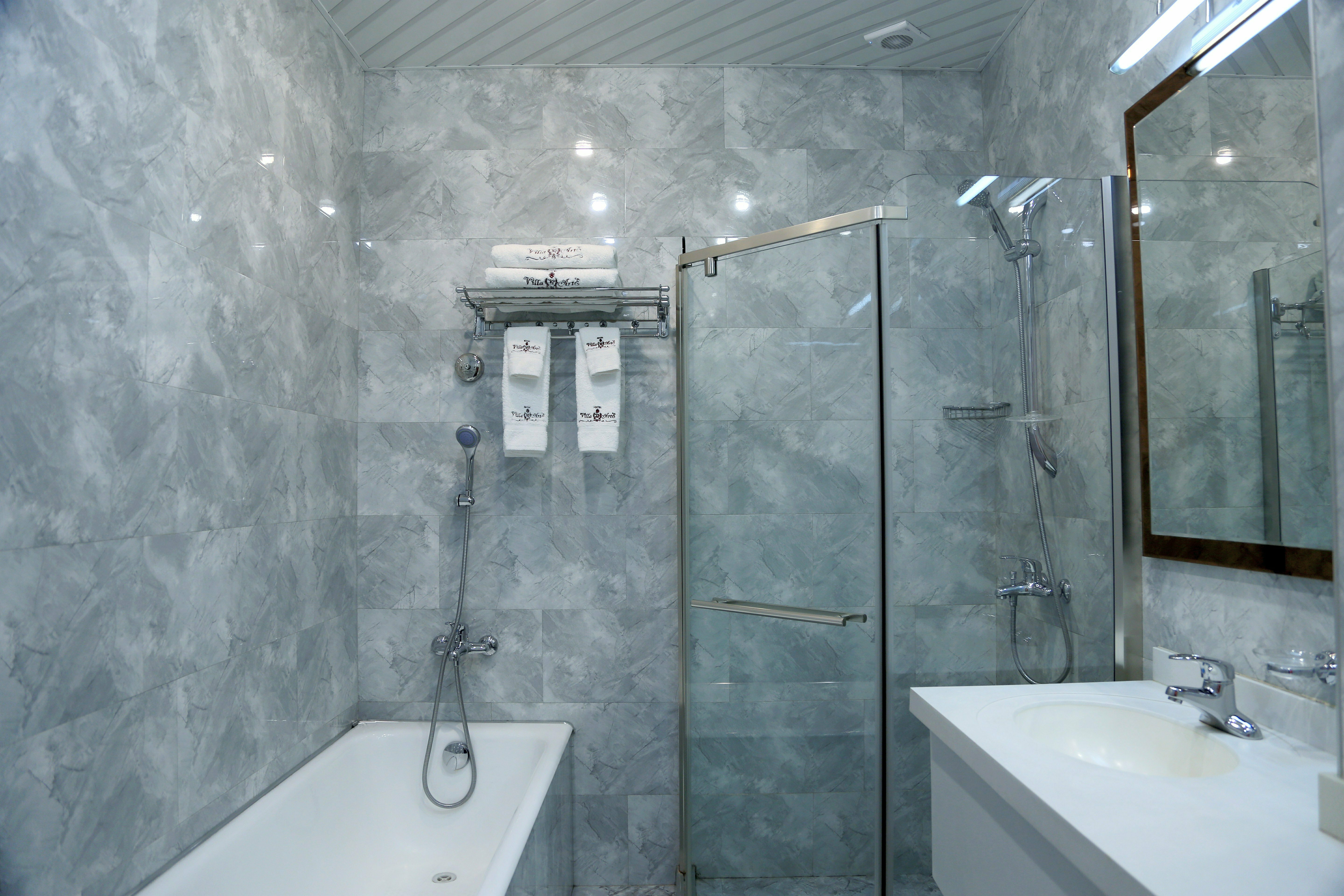 Улучшенный двухместный номер с 1 кроватью