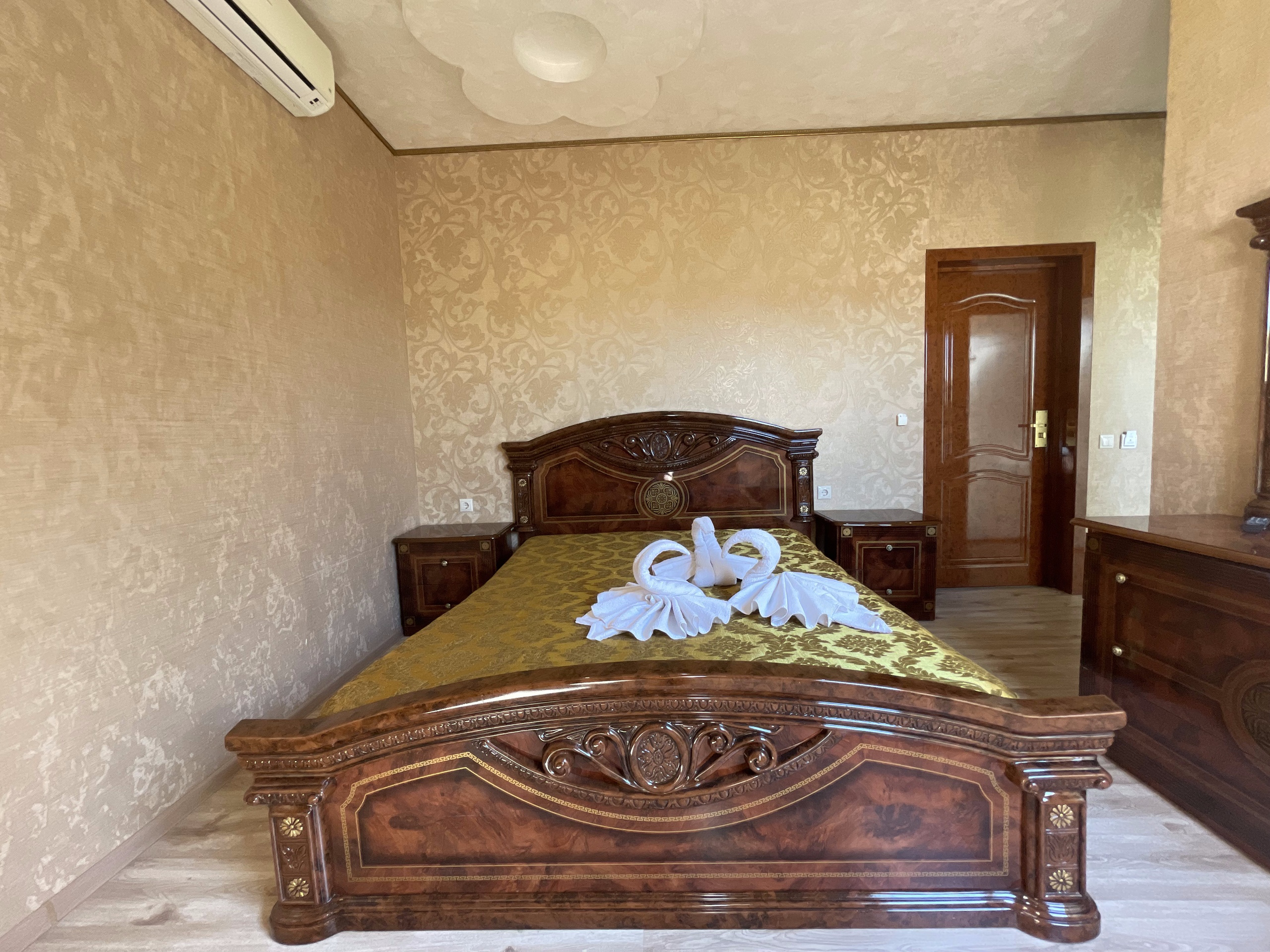 Четырехместная комната на мансарде, 4 этаж