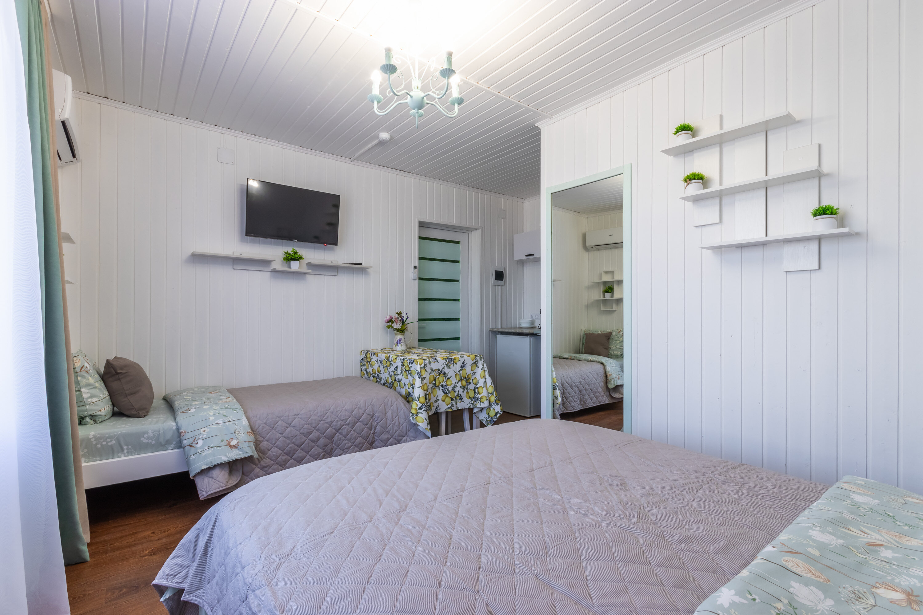 Трехместный французский