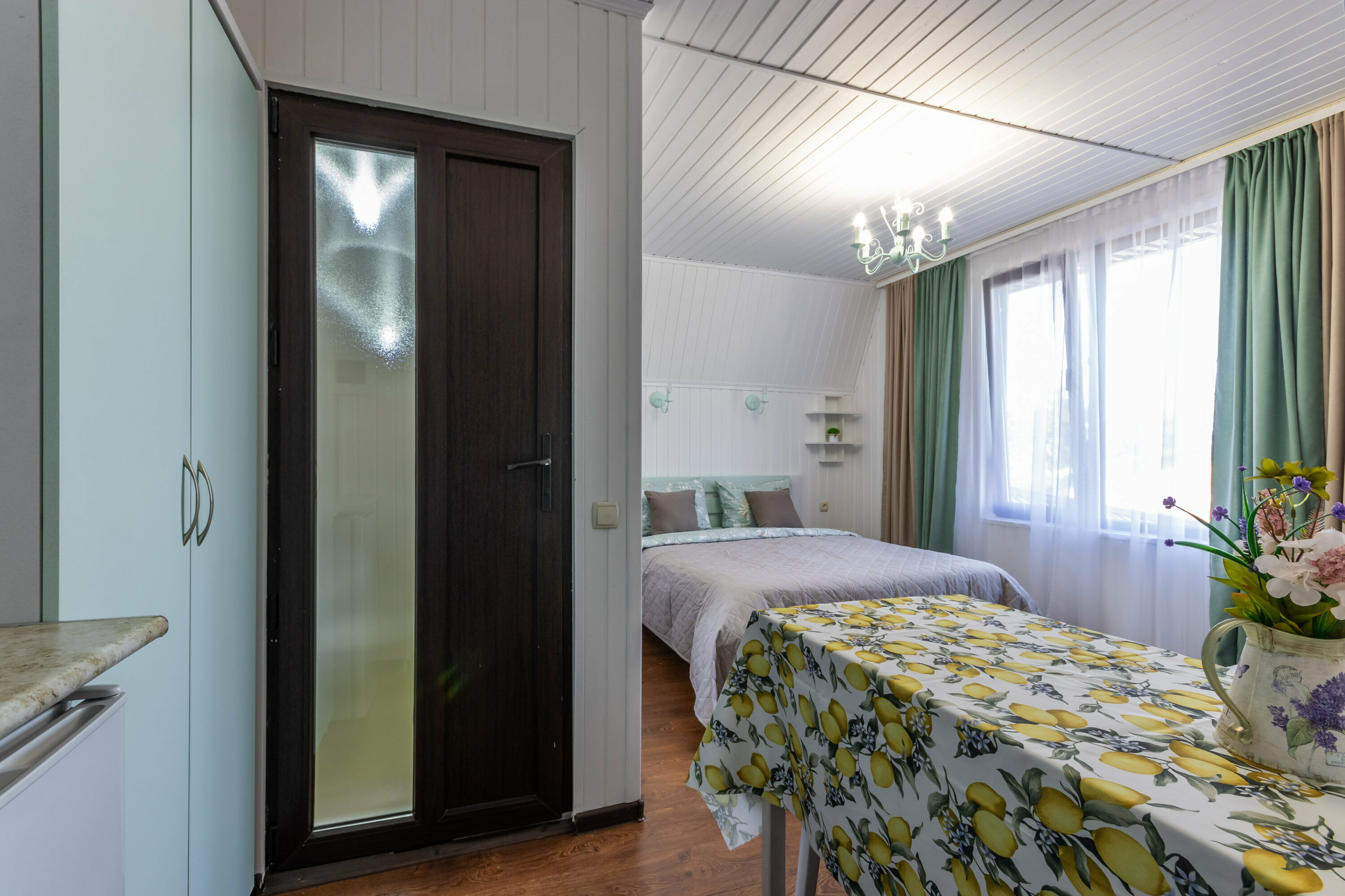 Трехместный французский