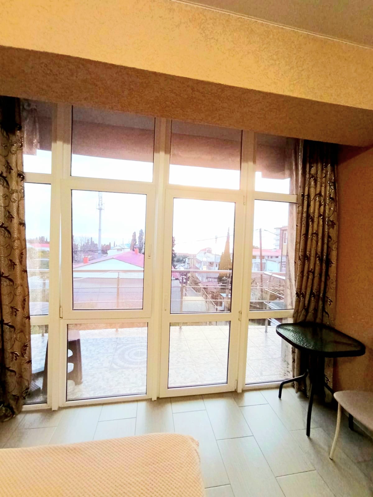 5-ти мест. Полулюкс с балконом и видом на море.