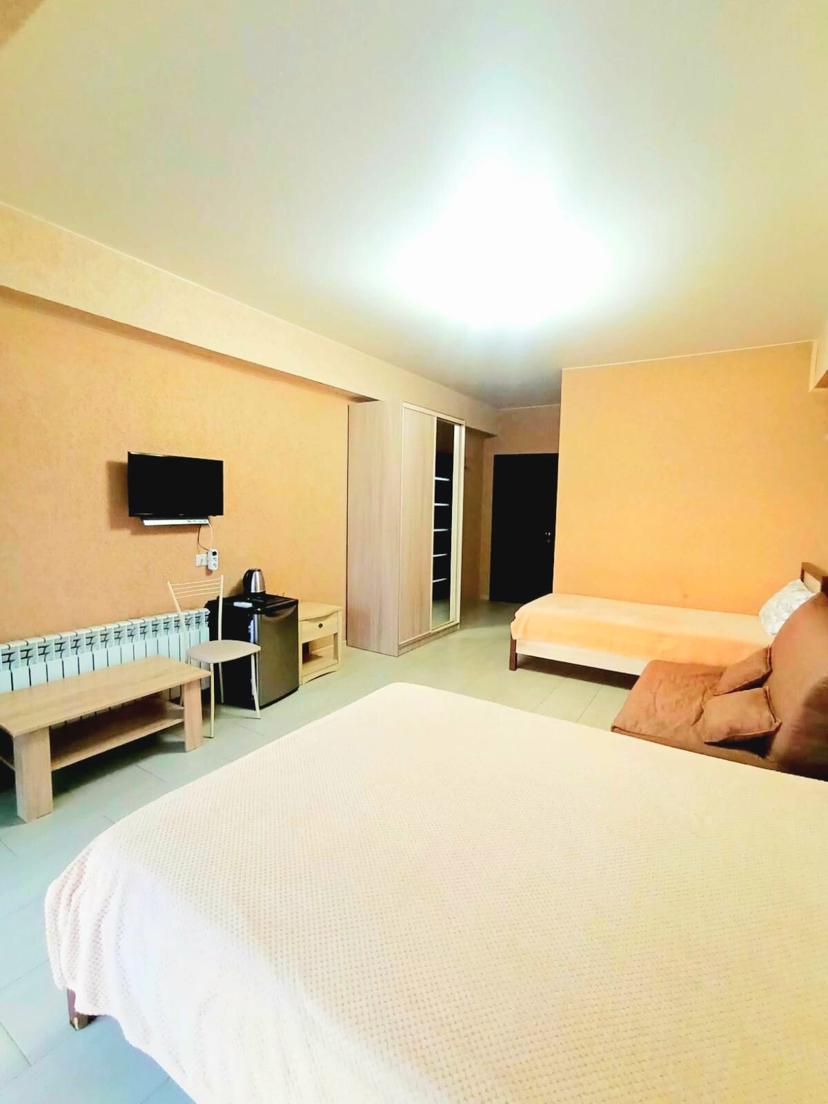 5-ти мест. Полулюкс с балконом и видом на море.