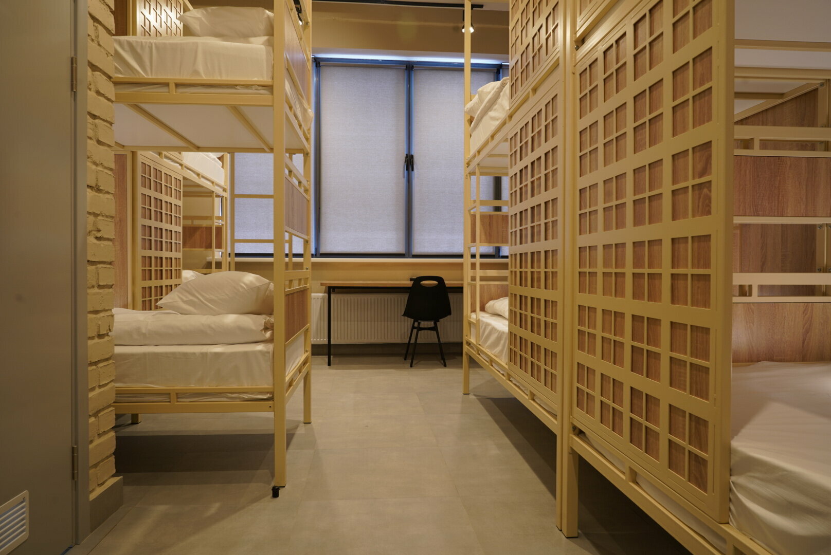 Общий 8-местный номер для мужчин