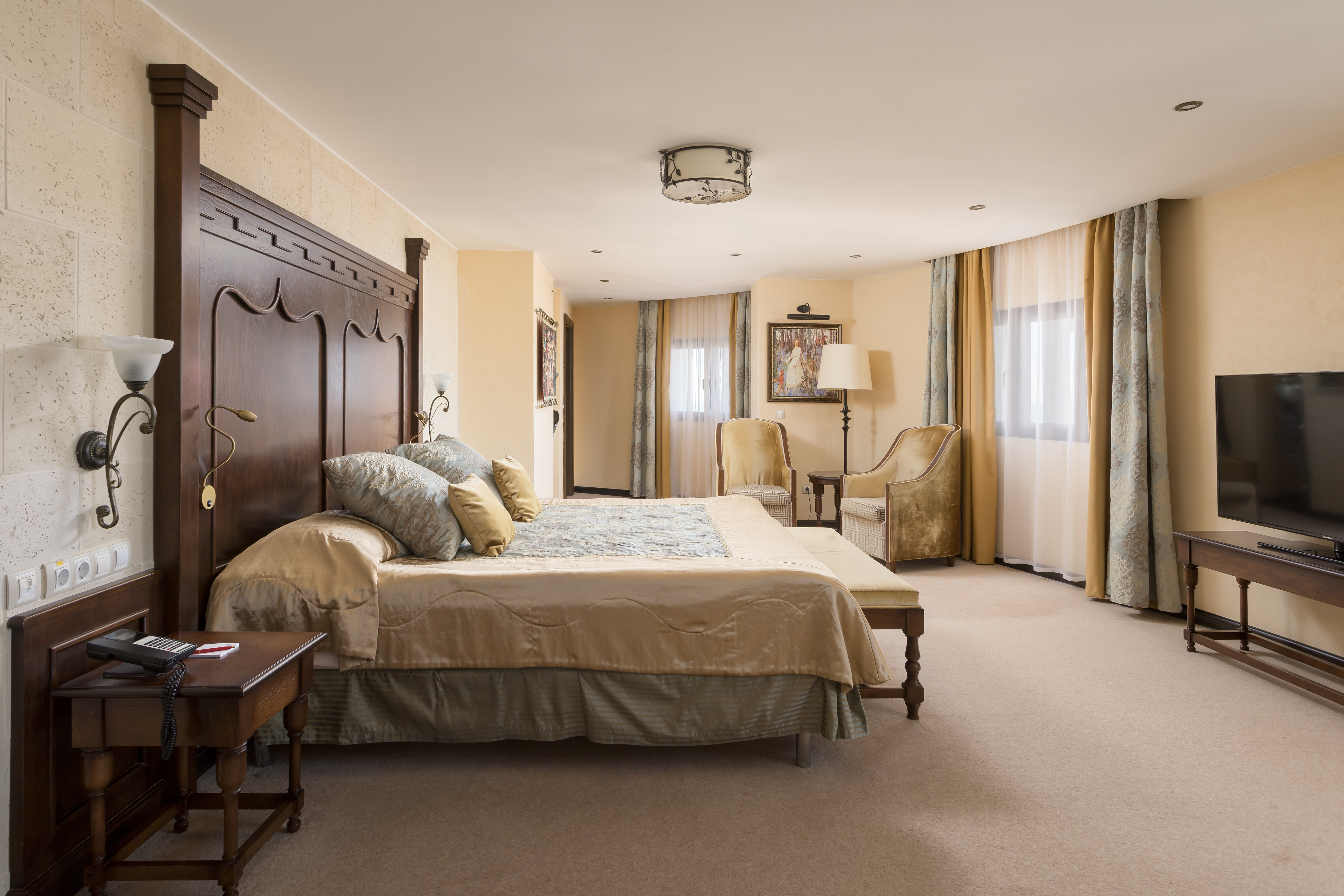 Люкс Короля (+ билеты  в Сочи Парк)