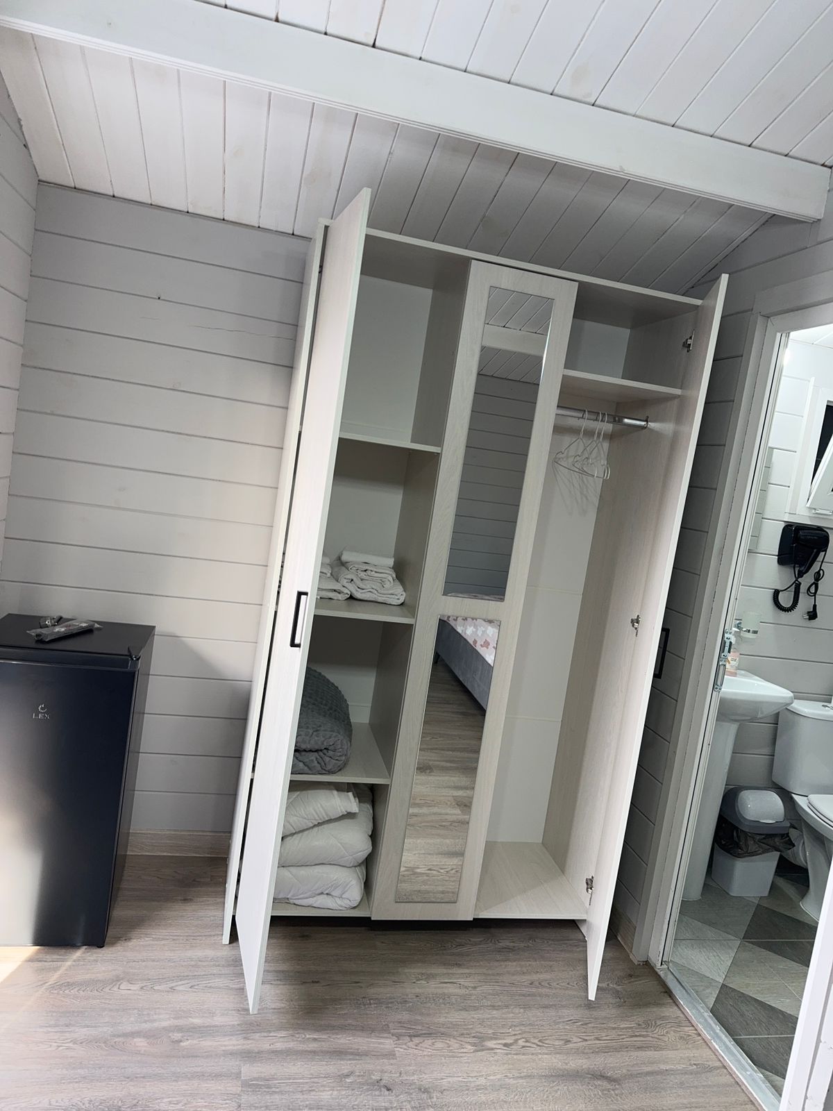 Коттедж с балконом