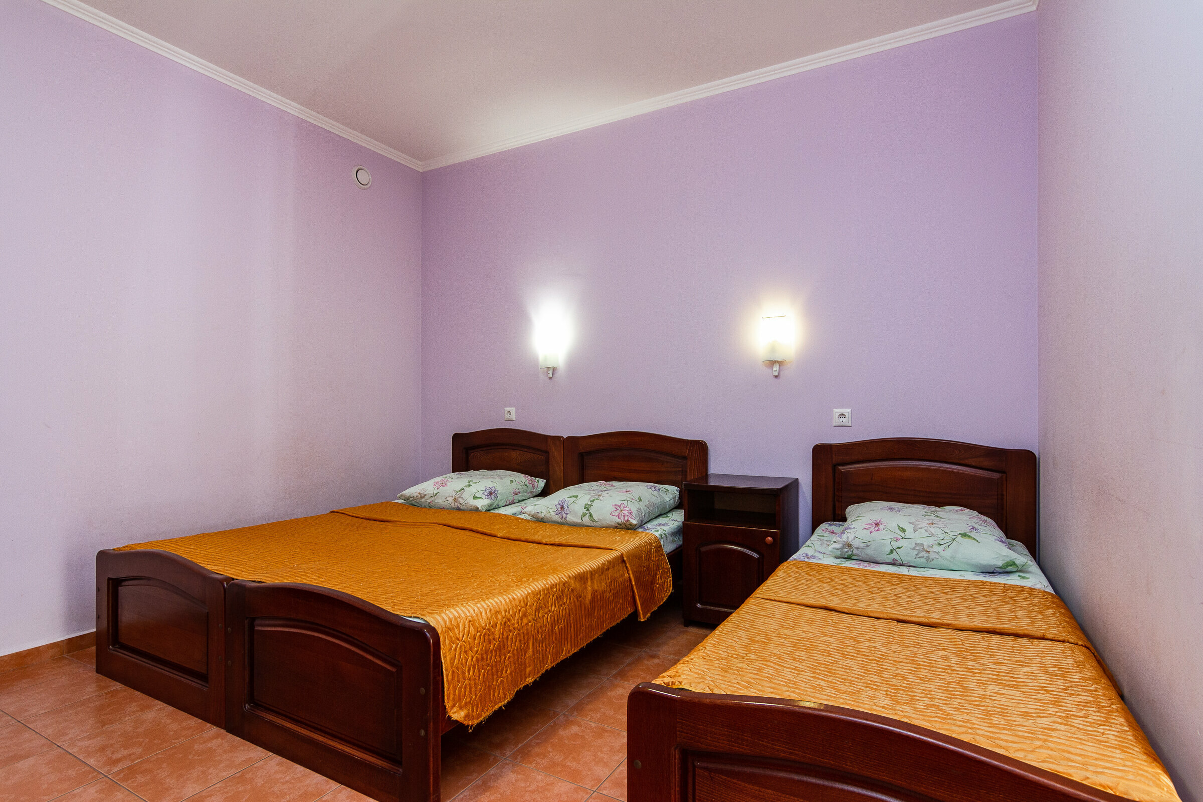 Трехместный номер с балконом