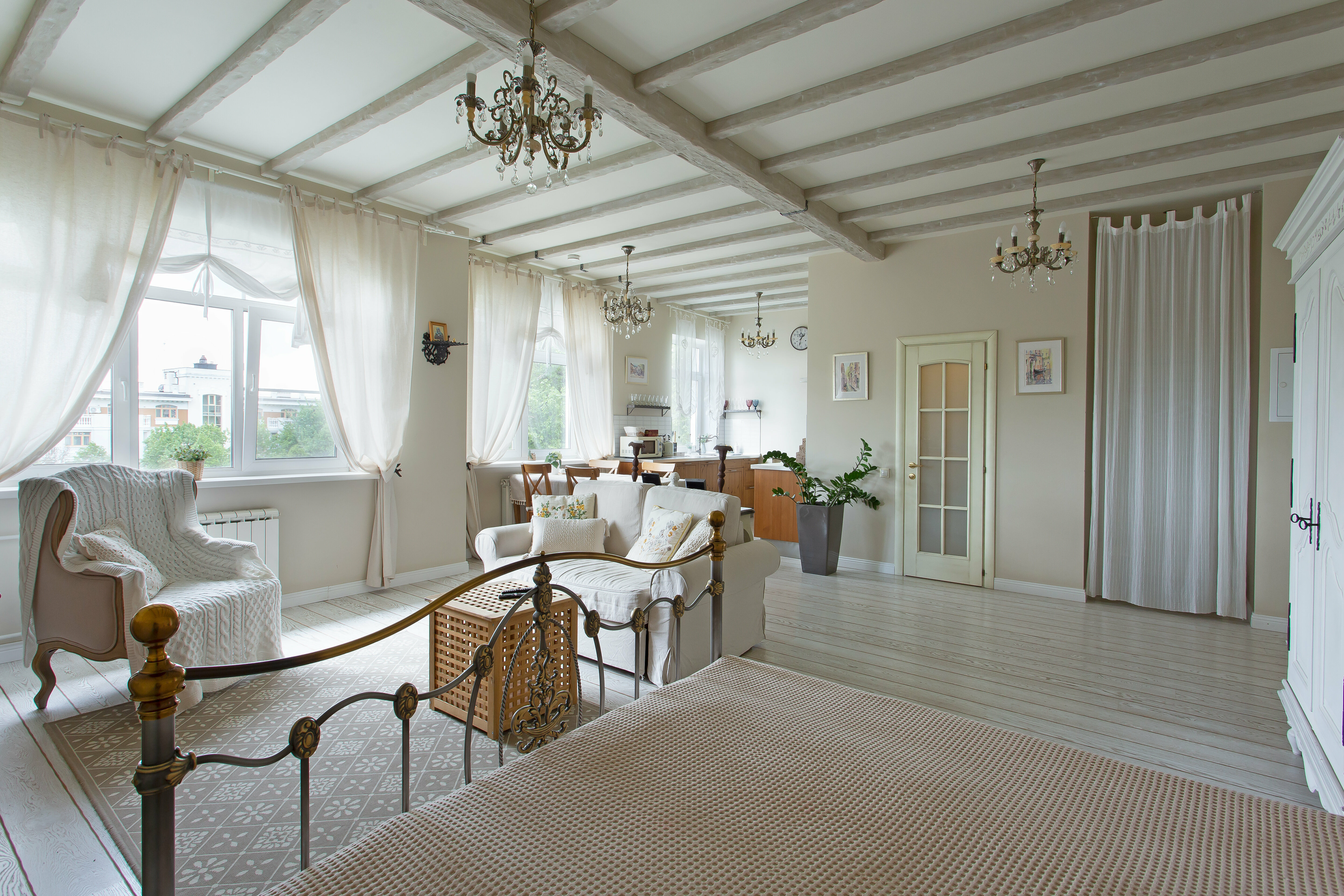 Номер-студия Делюкс с кроватью размера «king-size»