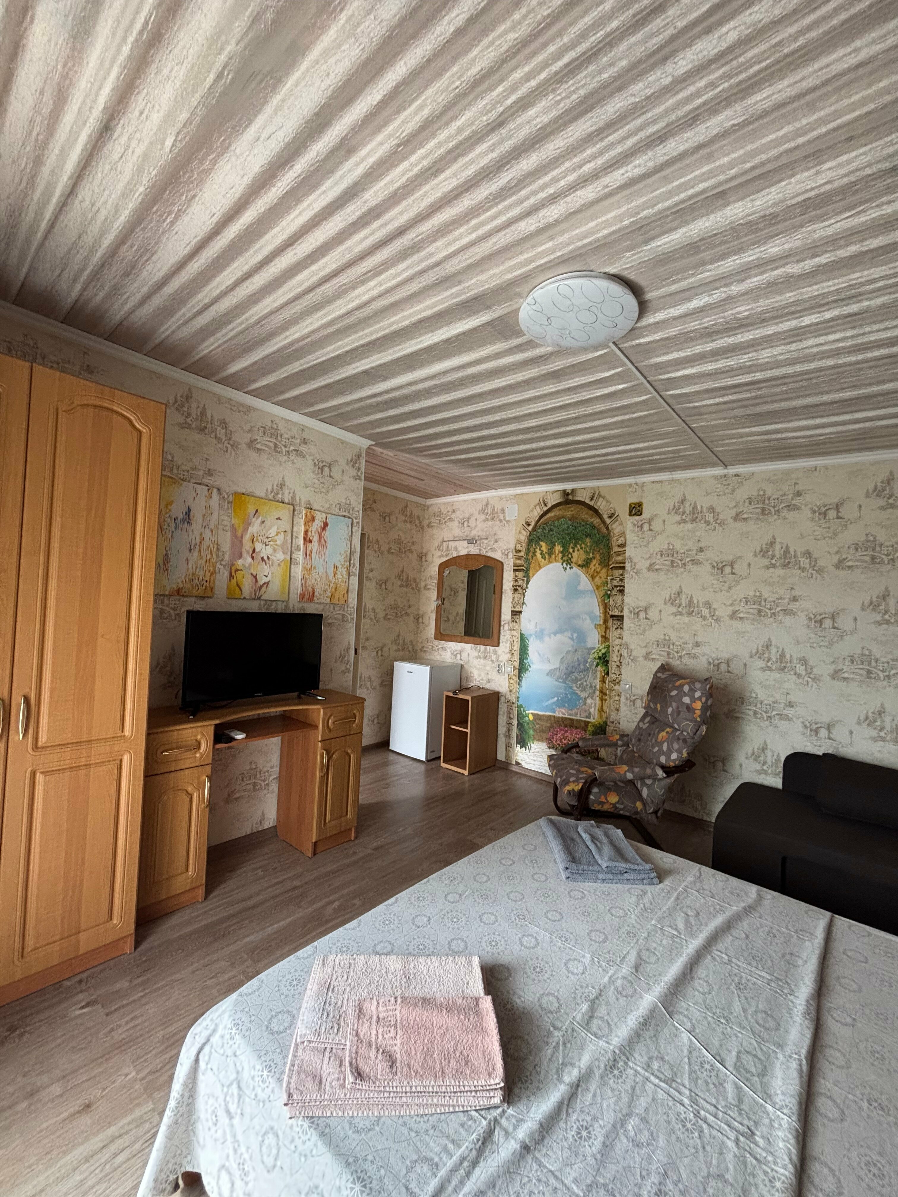 Двухкомнатный номер с балконом и отдельным входом