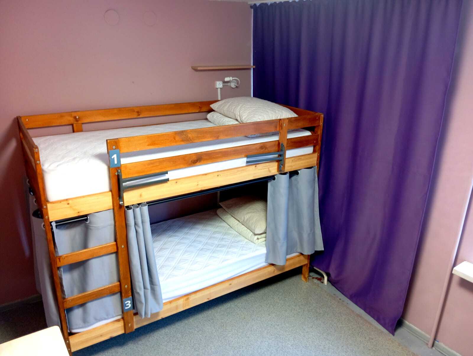 4-местный Женский номер (нижние места)