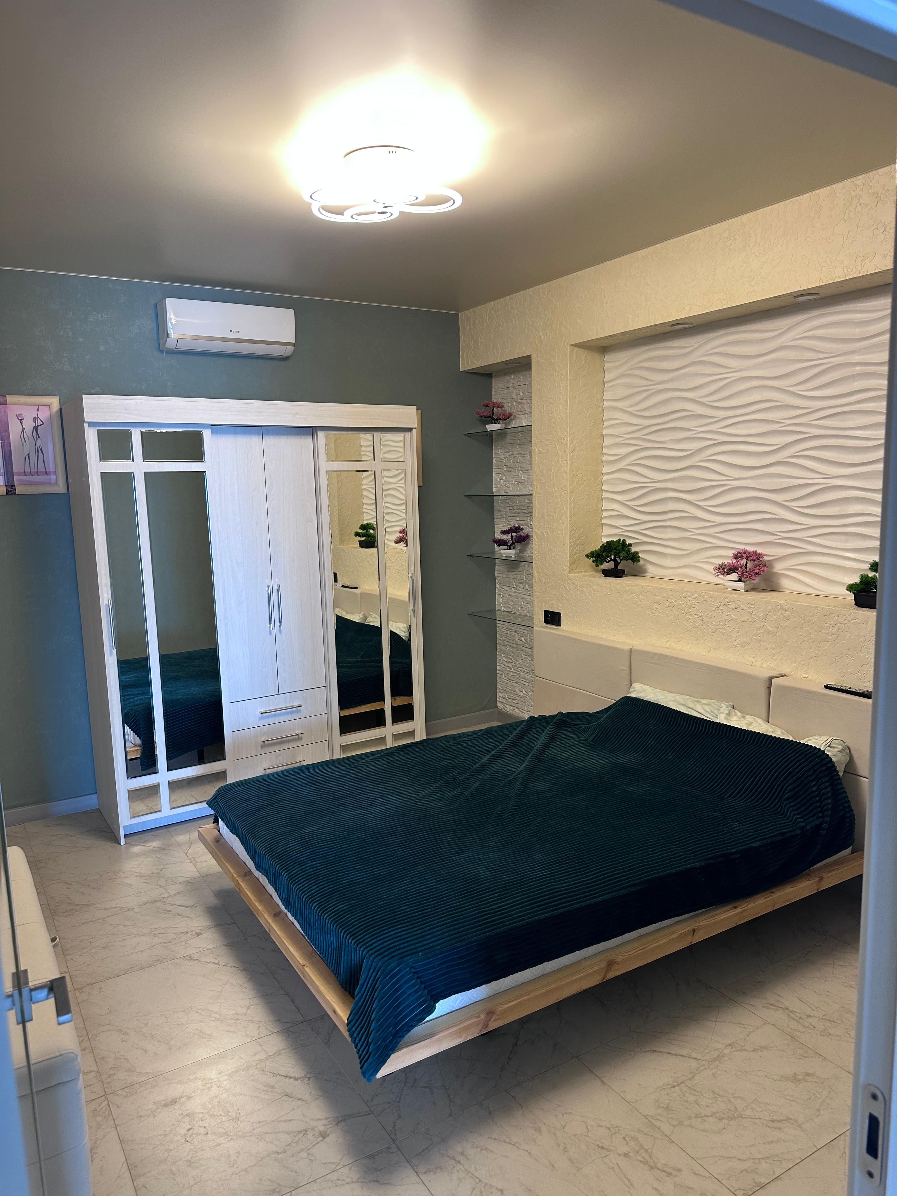 Deluxe with terrace [1]