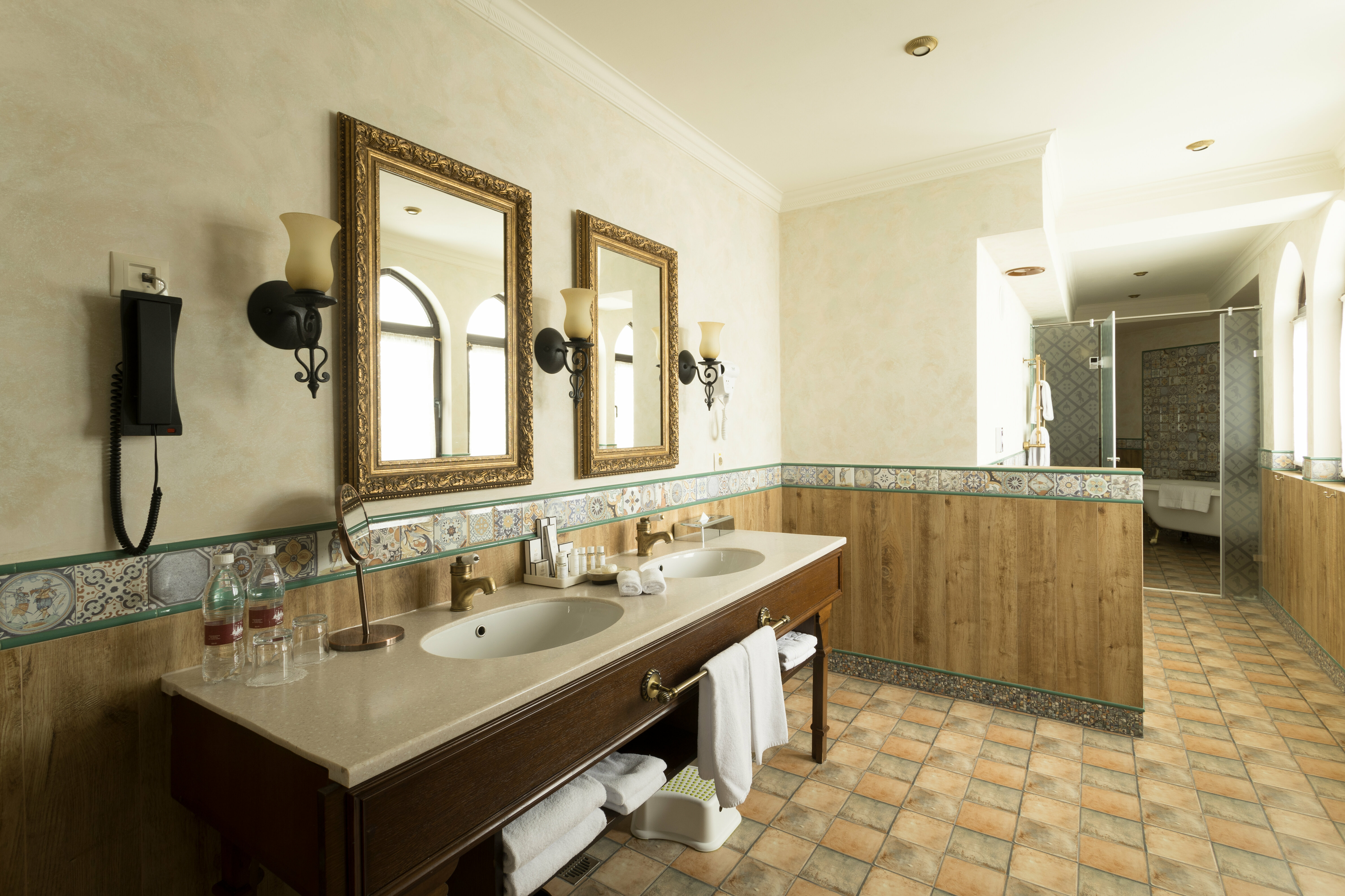 Люкс Роял (+ билеты  в Сочи Парк)