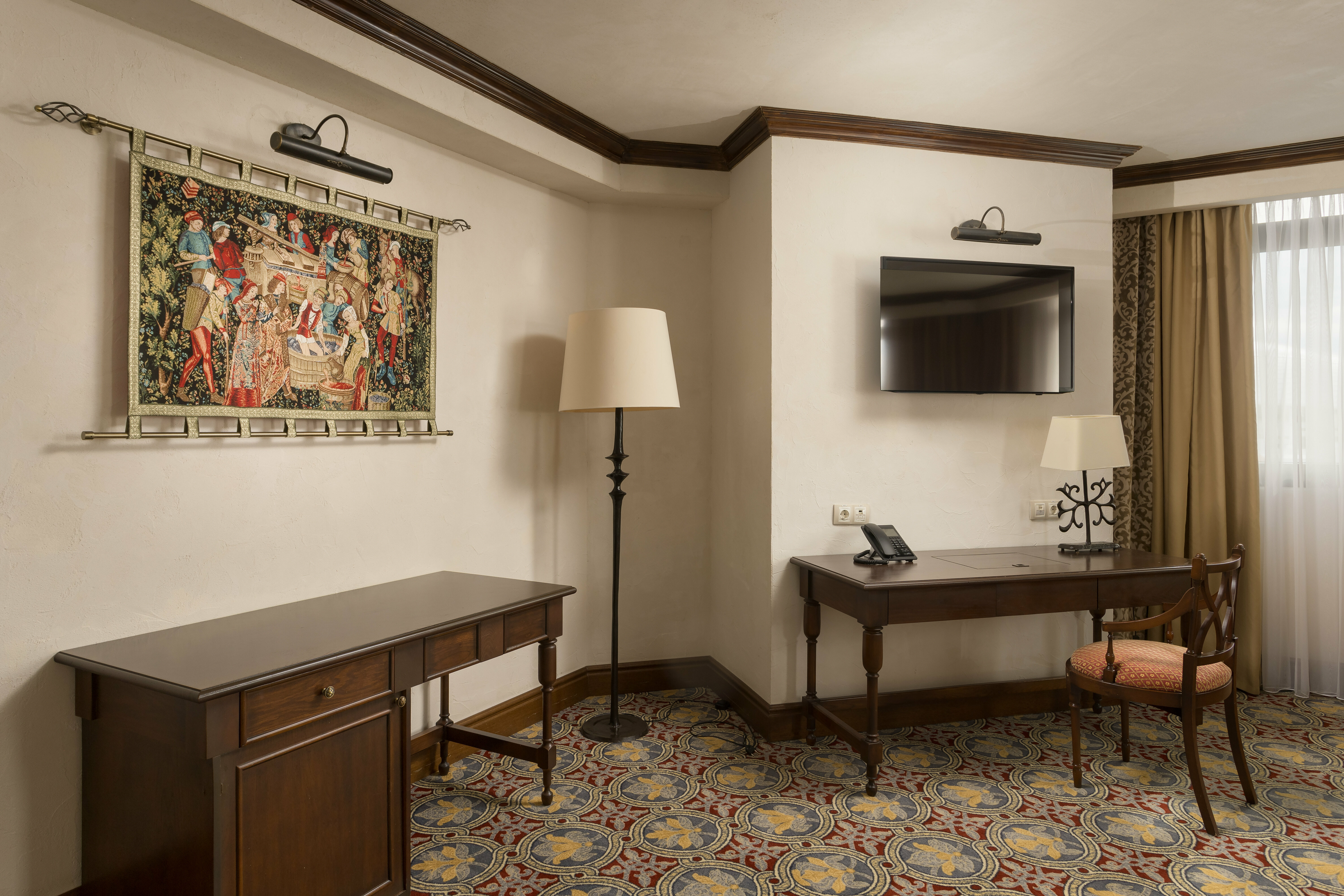 Джуниор (+ билеты  в Сочи Парк)