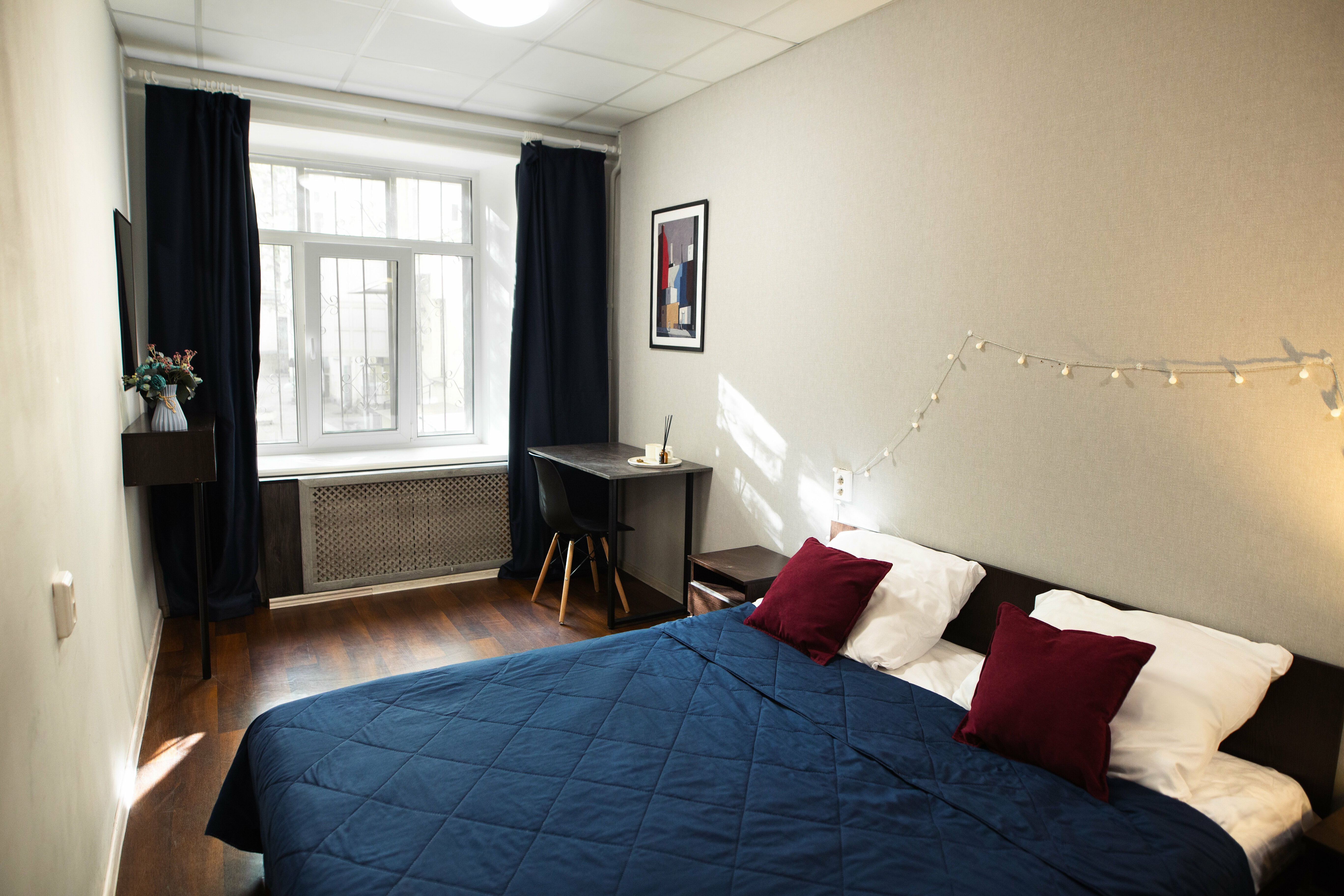 Семейный номер с общей ванной комнатой