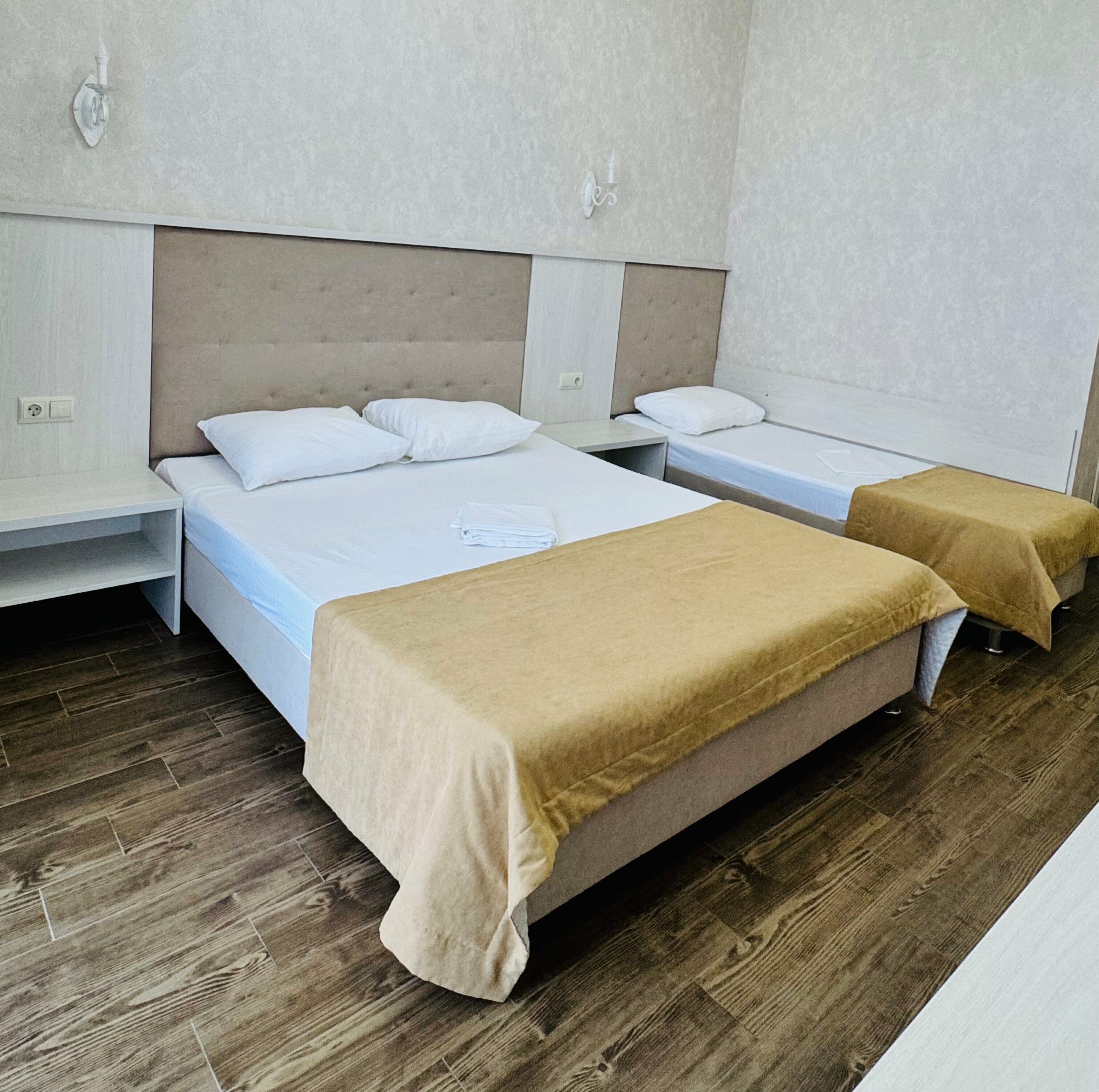 Трехместный номер с террасой