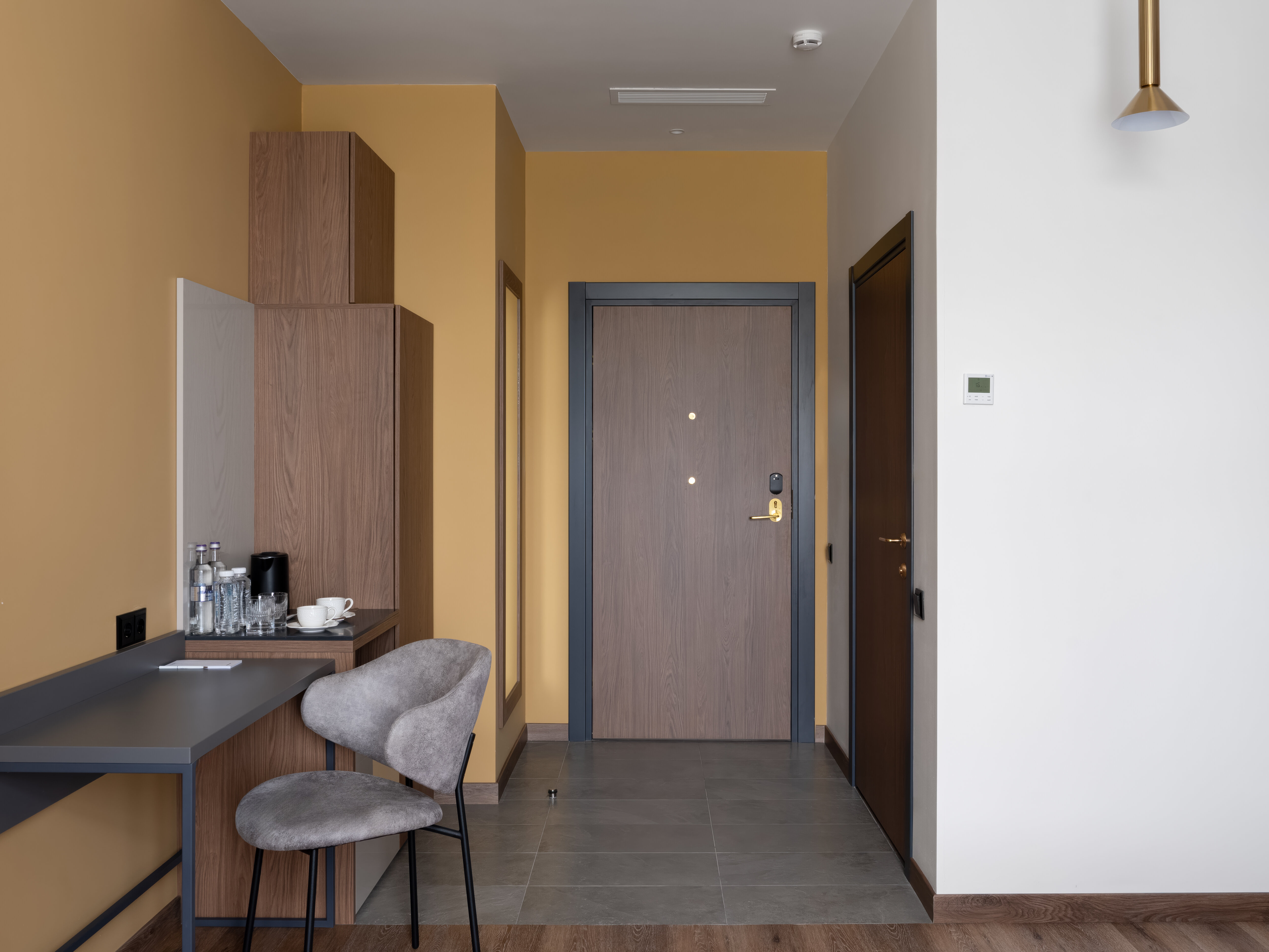 Стандартный номер для людей с ограниченными возможностями