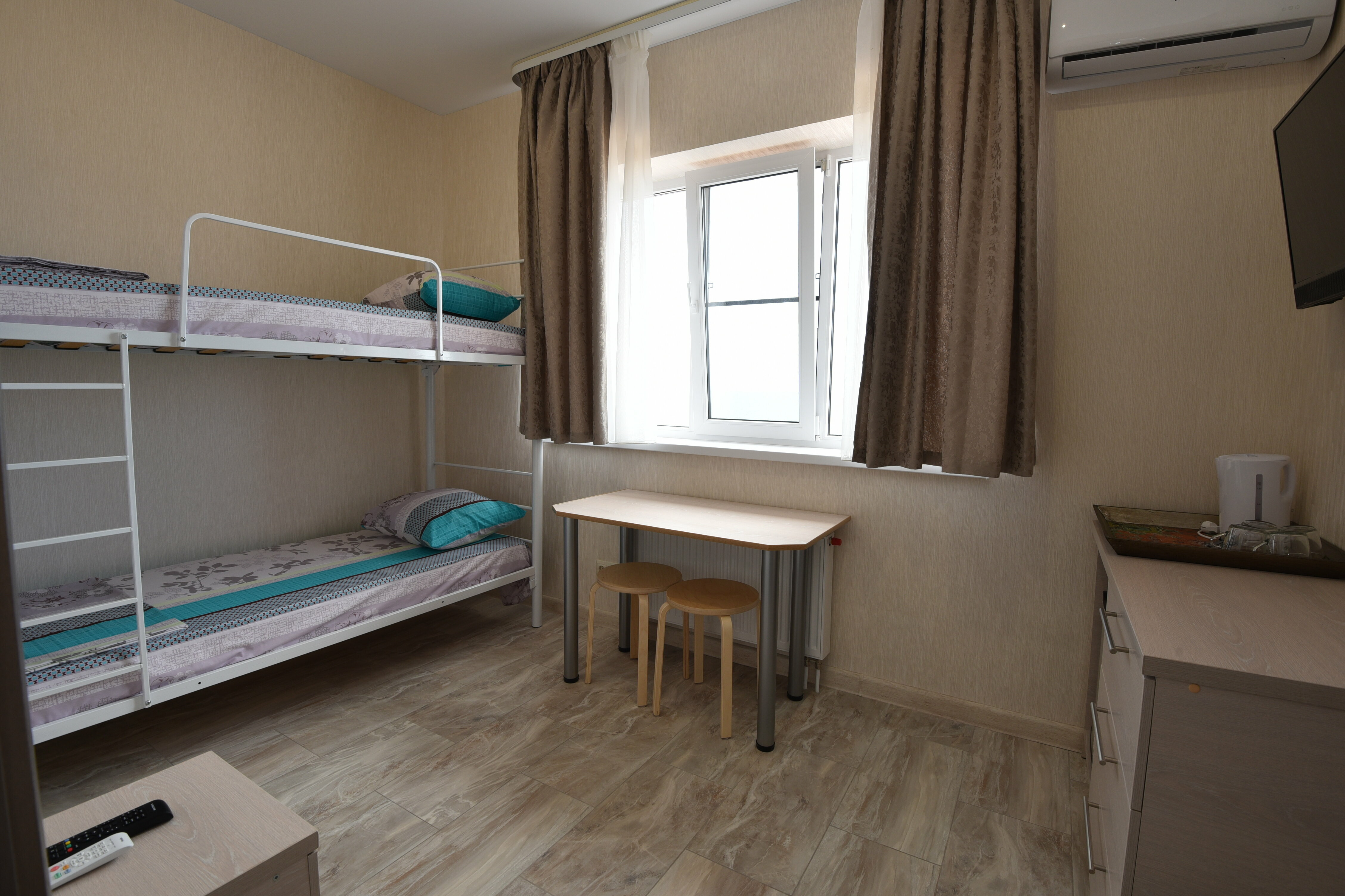 Семейный двухкомнатный номер с видом на море