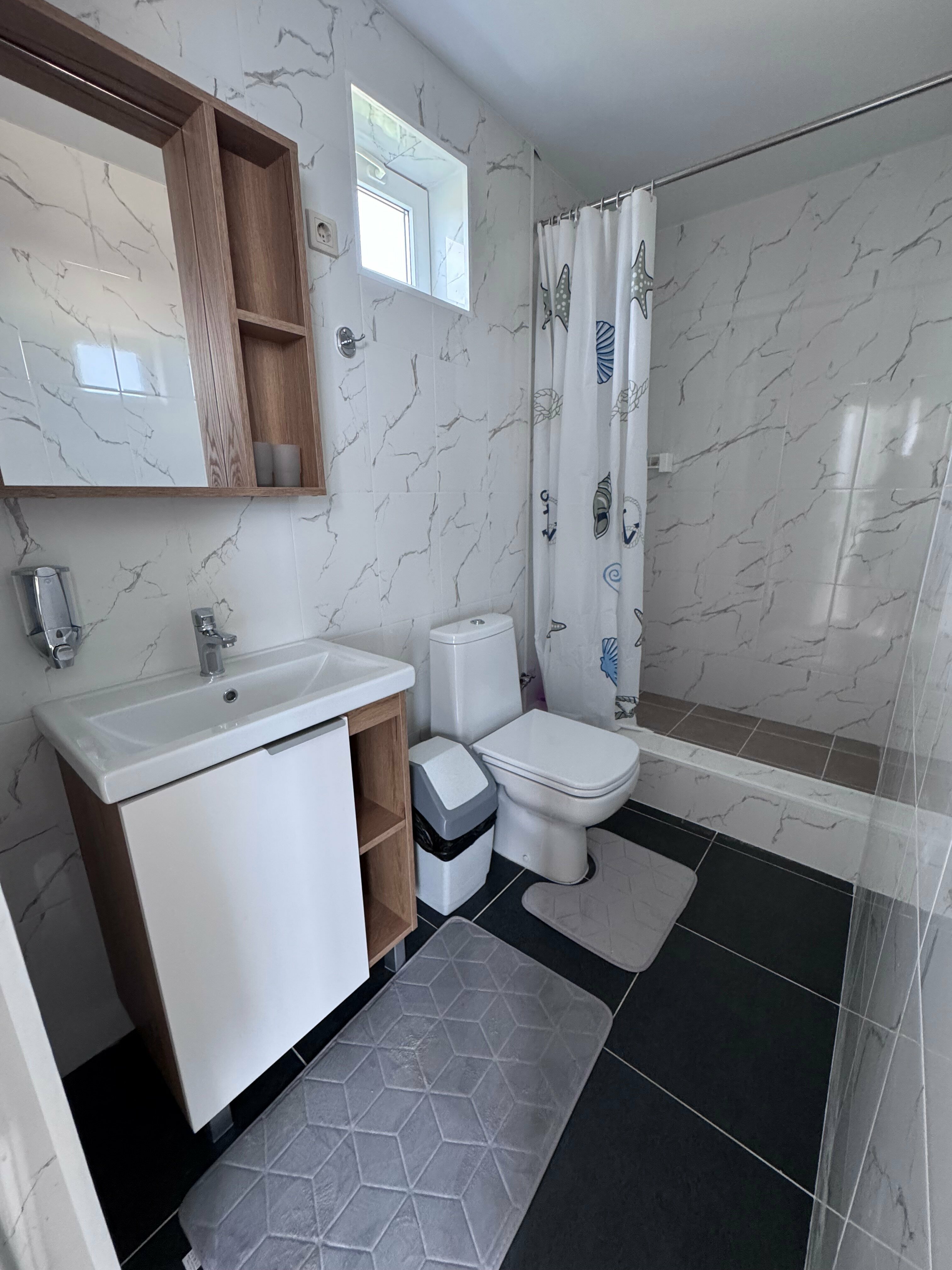 Трехместный номер Делюкс с видом на море