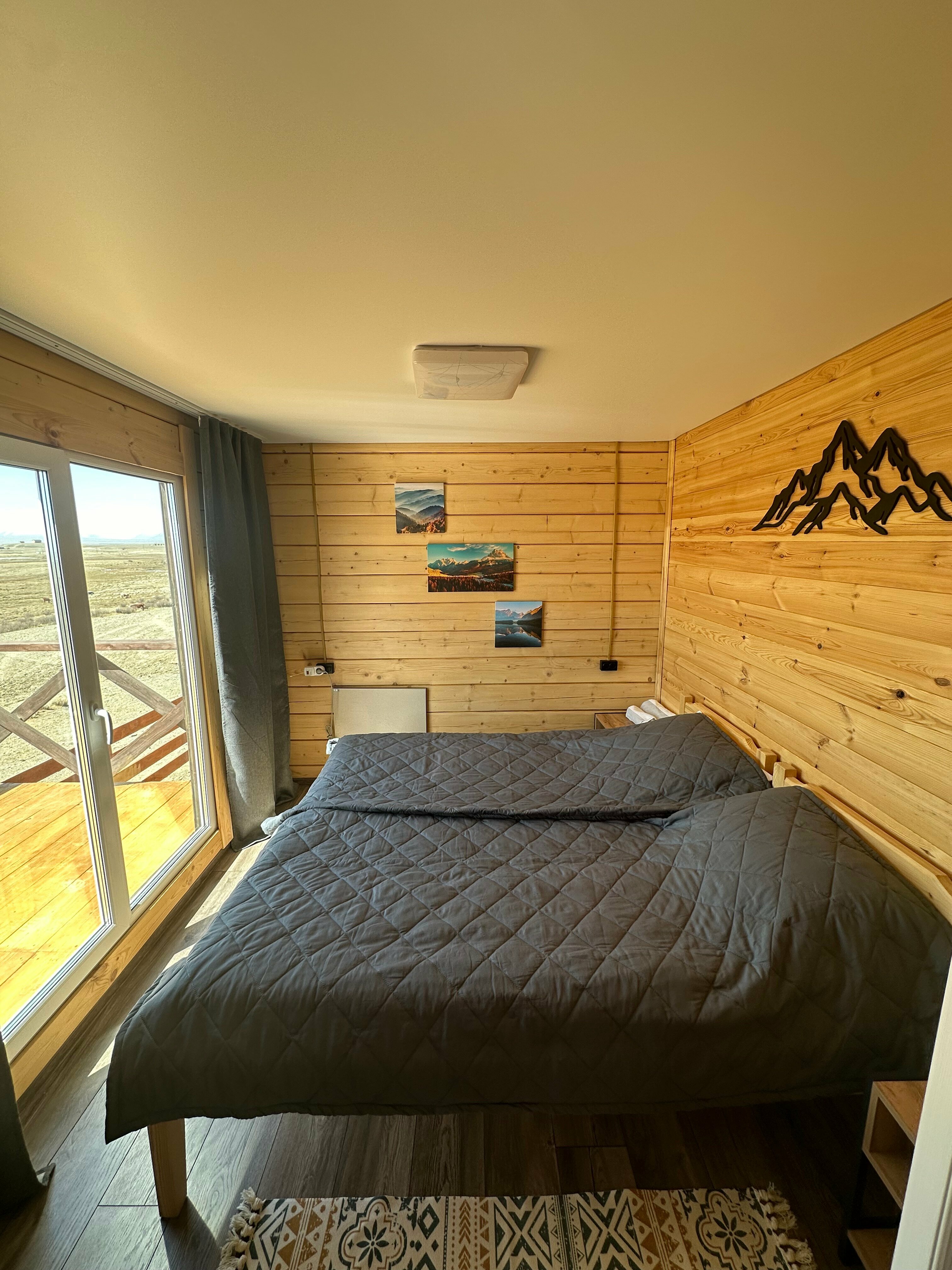 Четырехместный номер с видом на горы