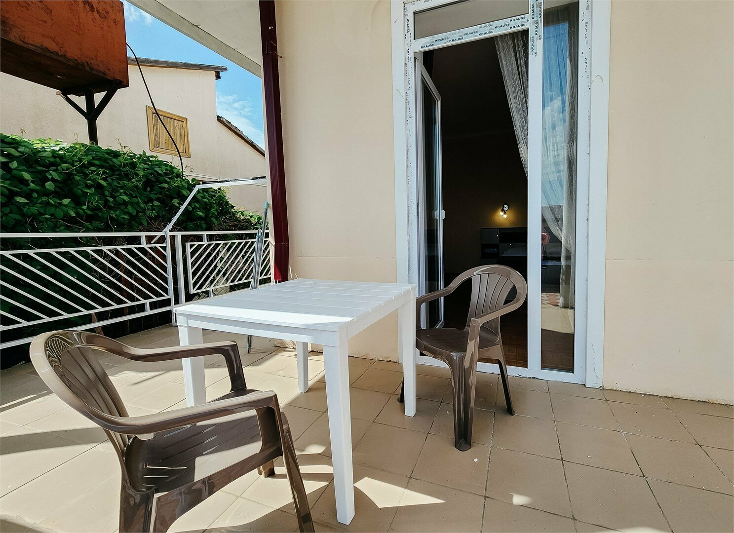 Стандартный двухместный номер с двуспальной кроватью