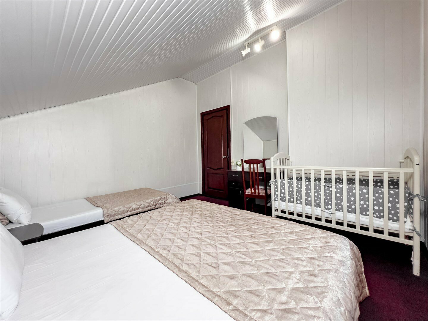 Семейный трехкомнатный