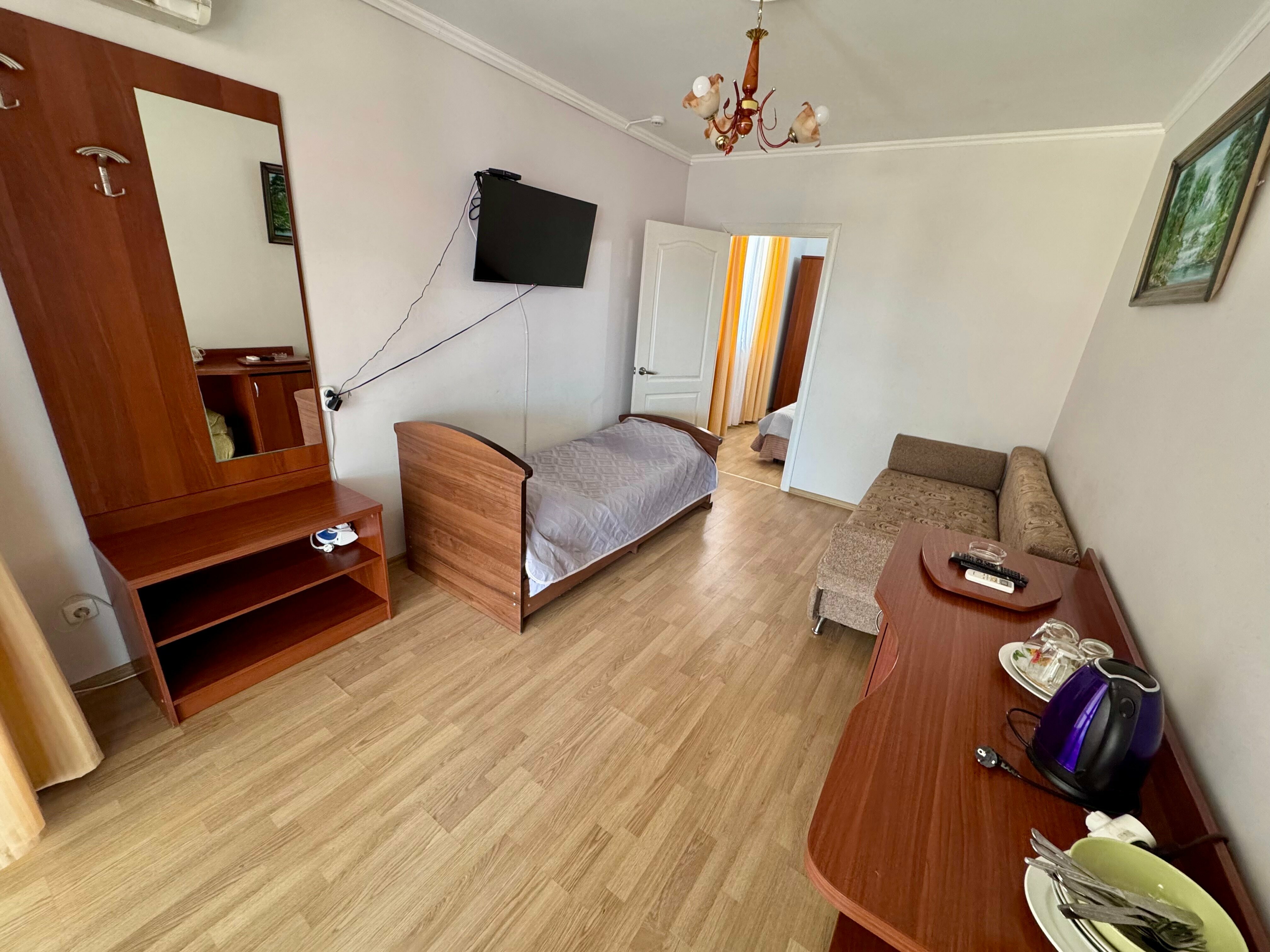 Семейный номер с видом на море