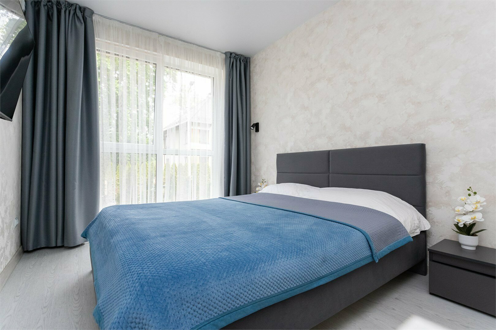 Номер с кроватью размера «queen-size»