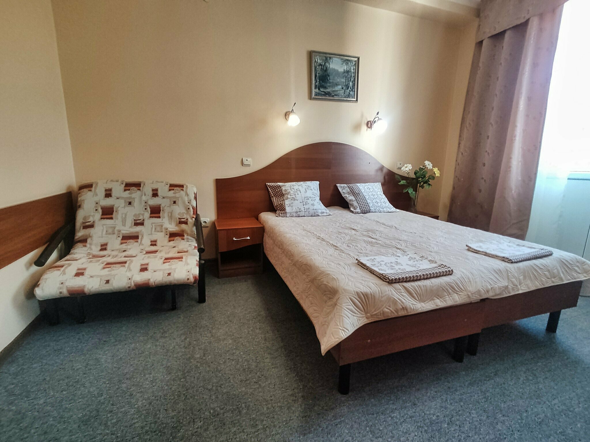 Двухместный номер с 2 отдельными кроватями и балконом