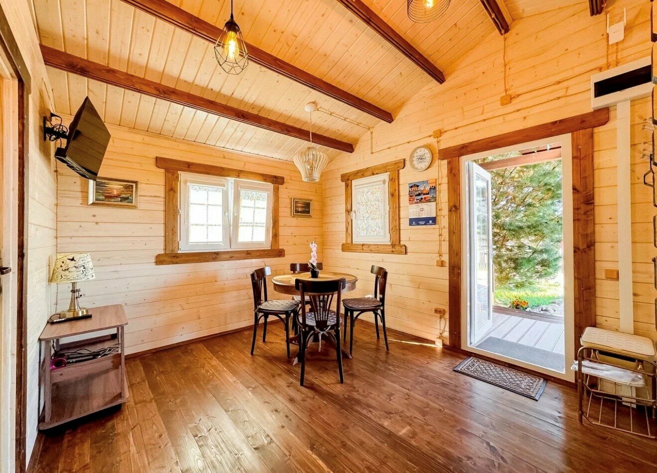 ЛЕТНИЙ ДОМИК №3 "Домик у озера"