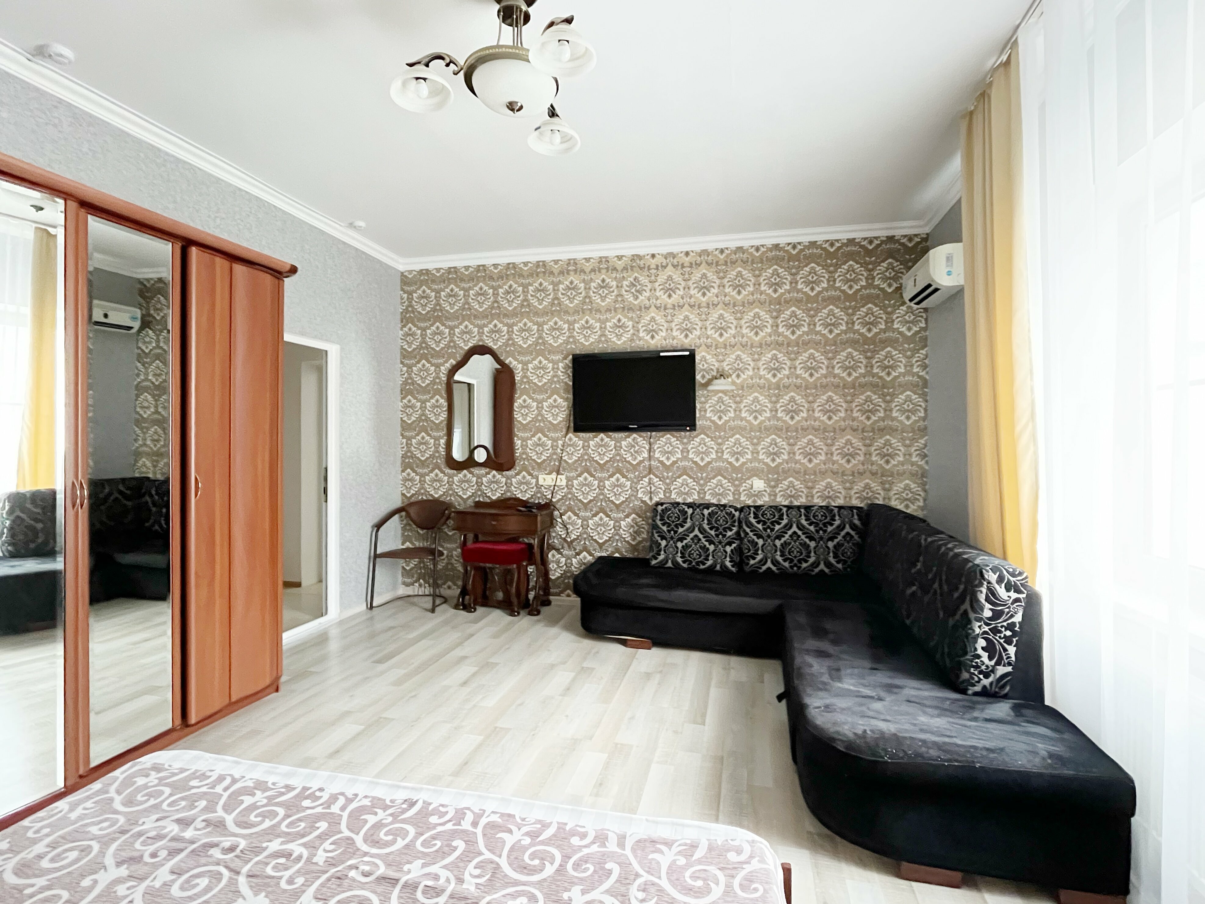 двухкомнатные апартаменты с видом на море 2 этаж